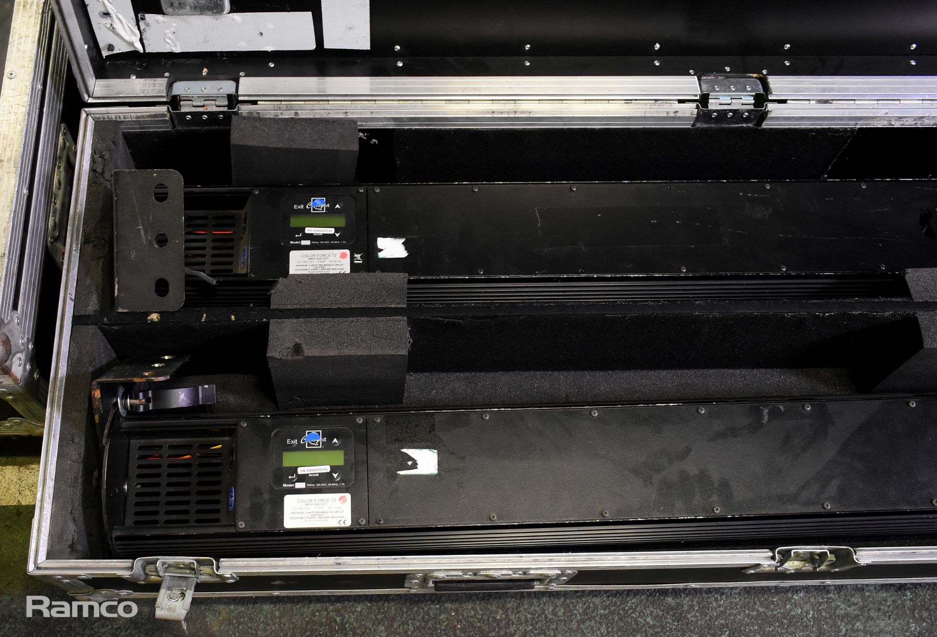 2x Chroma-Q Color Force 72 LED fixture lights with flight case - 1x FAULTY LIGHT - Image 3 of 11