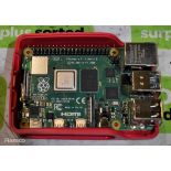 10x Raspberry Pi 4 Model B starter kits (Raspberry Pi 4, case, Micro-HDMI cable, USB-C power supply)