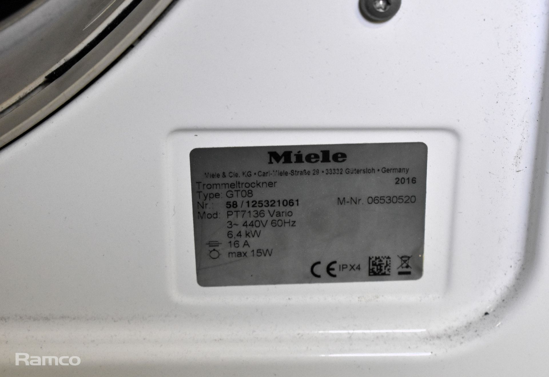 Miele PT 7136 6.5kg vented tumble dryer - W 595 x D 700 x H 850mm - DAMAGED KICK PLATE - Image 4 of 5