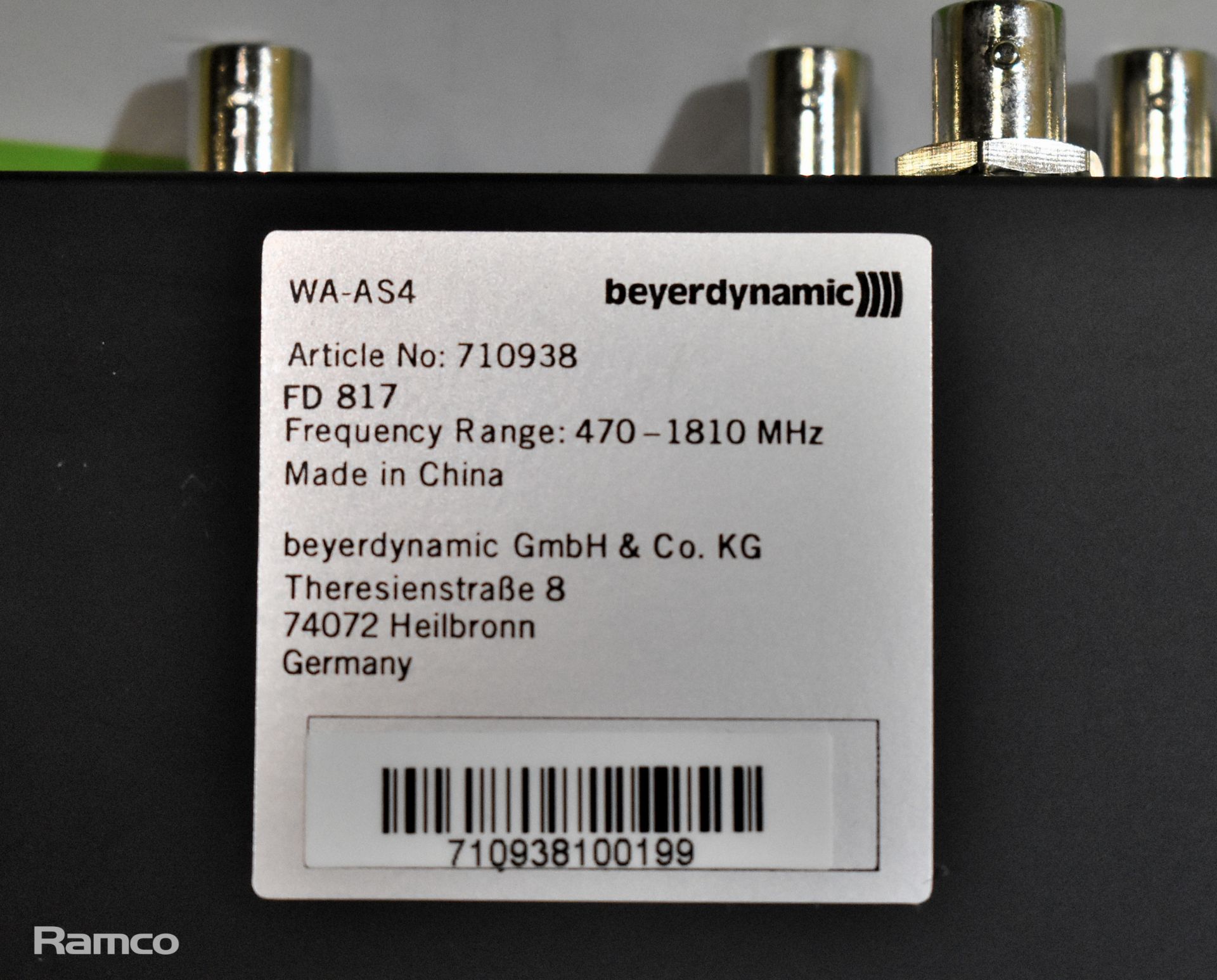 Beyerdynamic WA-AS4 antenna splitter, InterM R300 reference amplifier - Image 8 of 8
