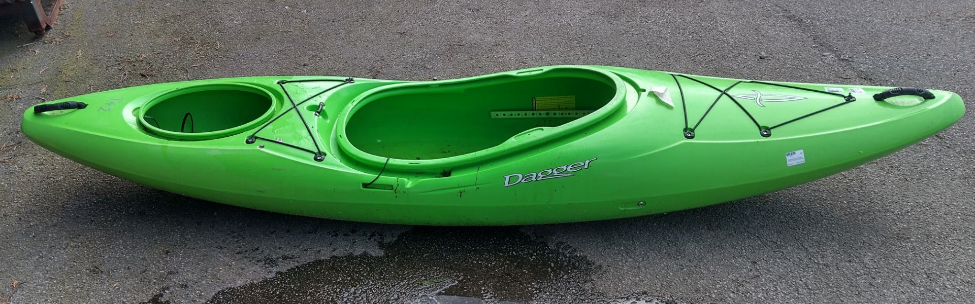 Dagger Kayak polyethylene - W 3200 x D 660 x H 420 mm - GREEN - Image 2 of 2