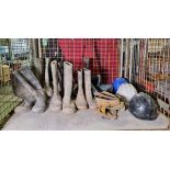 Workwear- hardhats, wellington boots & tool belts