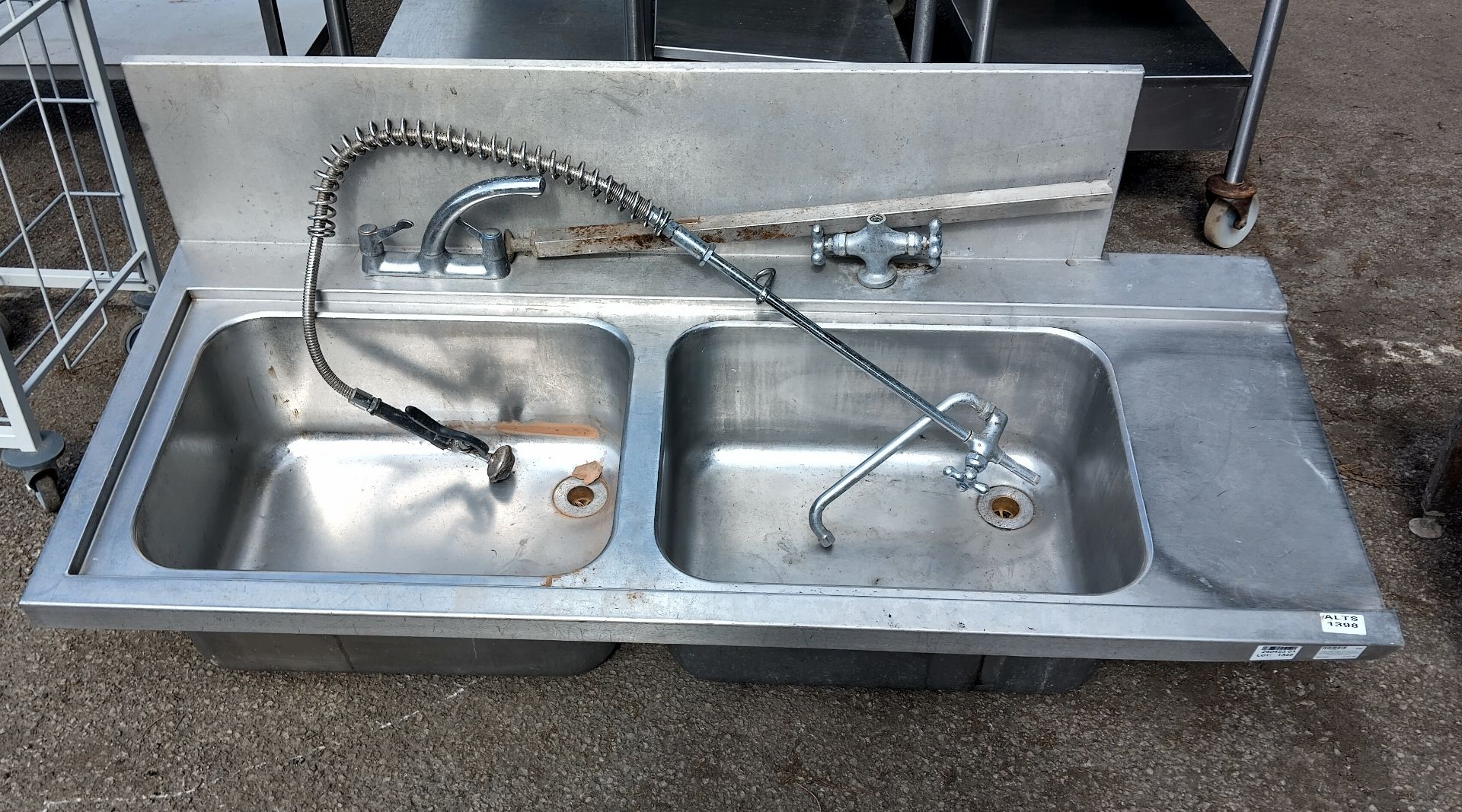 Stainless steel double sink - W 1550 x D 700 x H 1300mm - DAMAGED LEG