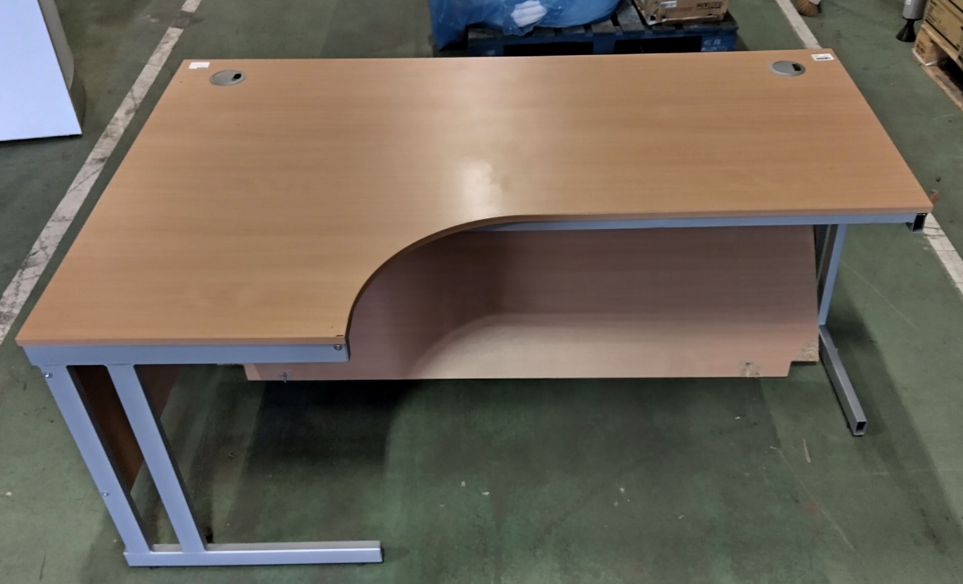 Large curved wooden office scoop desk - L 1800 x W 800 x H 730 - in need of repair - Image 2 of 2