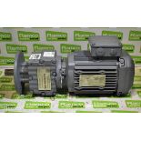 SEW-Eurodrive - RF27 DRE80M4 - gear electric motor - 1435/59 rpm - 0.75kW - 220-242/380-420V