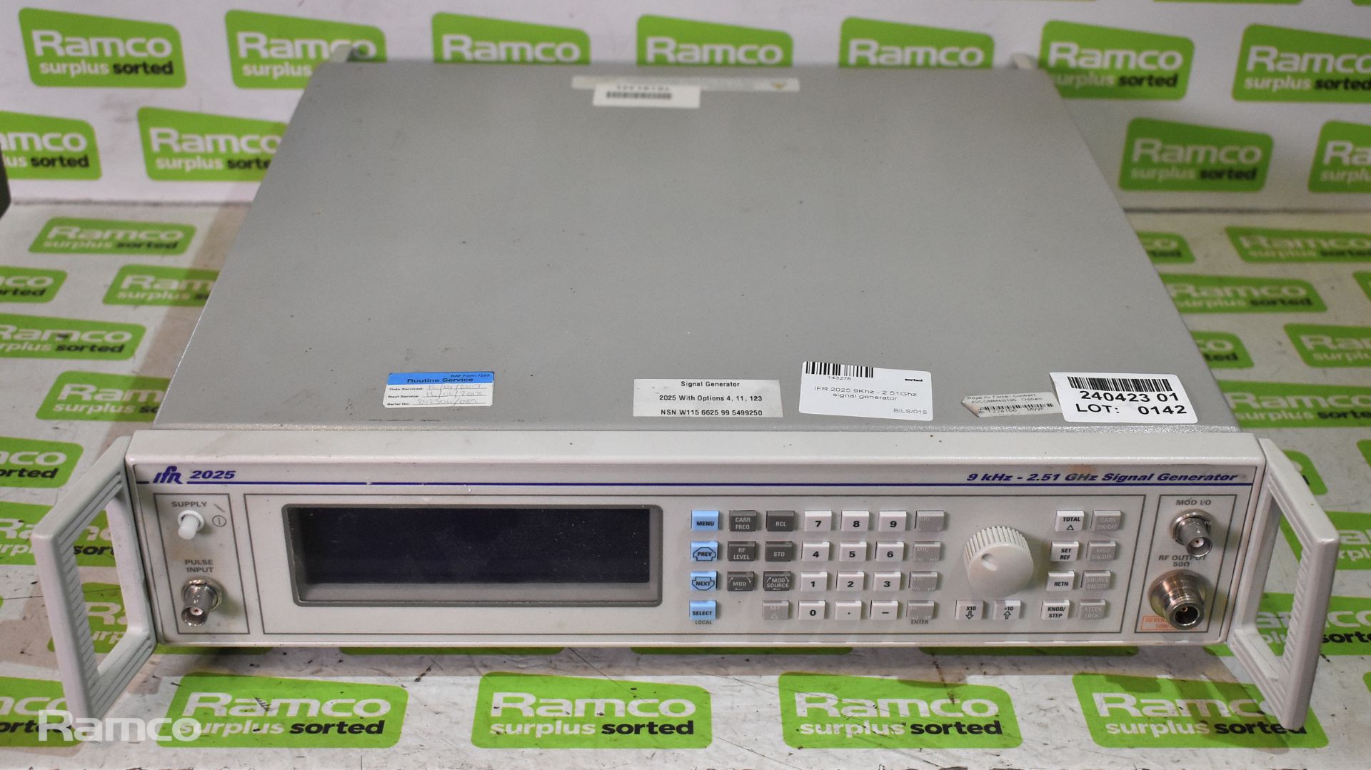 IFR 2025 9KHz - 2.51GHz signal generator