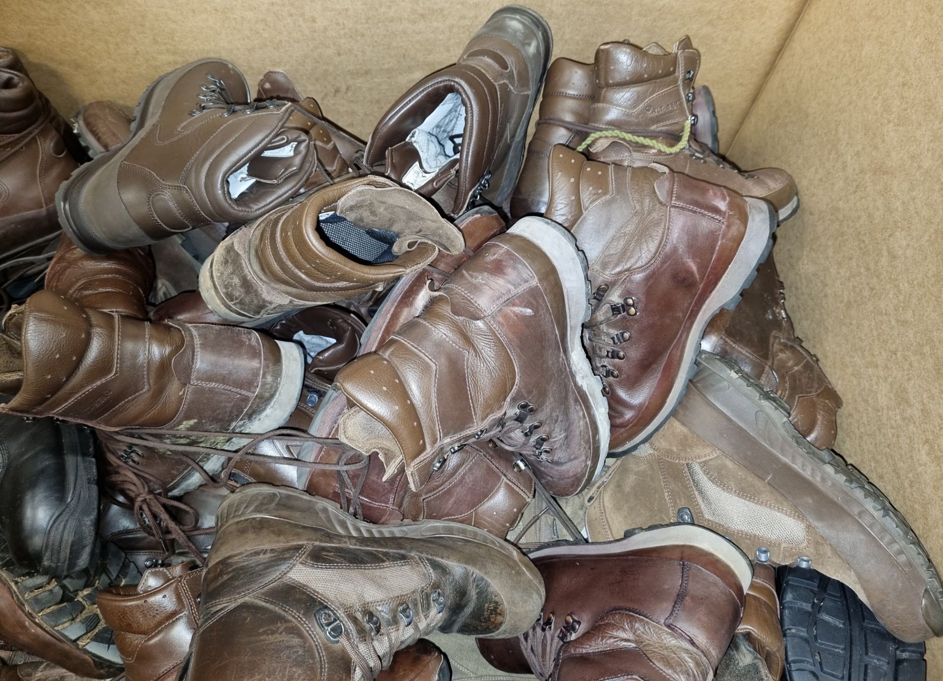 50x pairs of Various Boots including Magnum, Iturri & YDS - mixed grades and sizes - Bild 3 aus 5