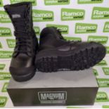 2x pairs of Magnum hot weather boots - Size 5L