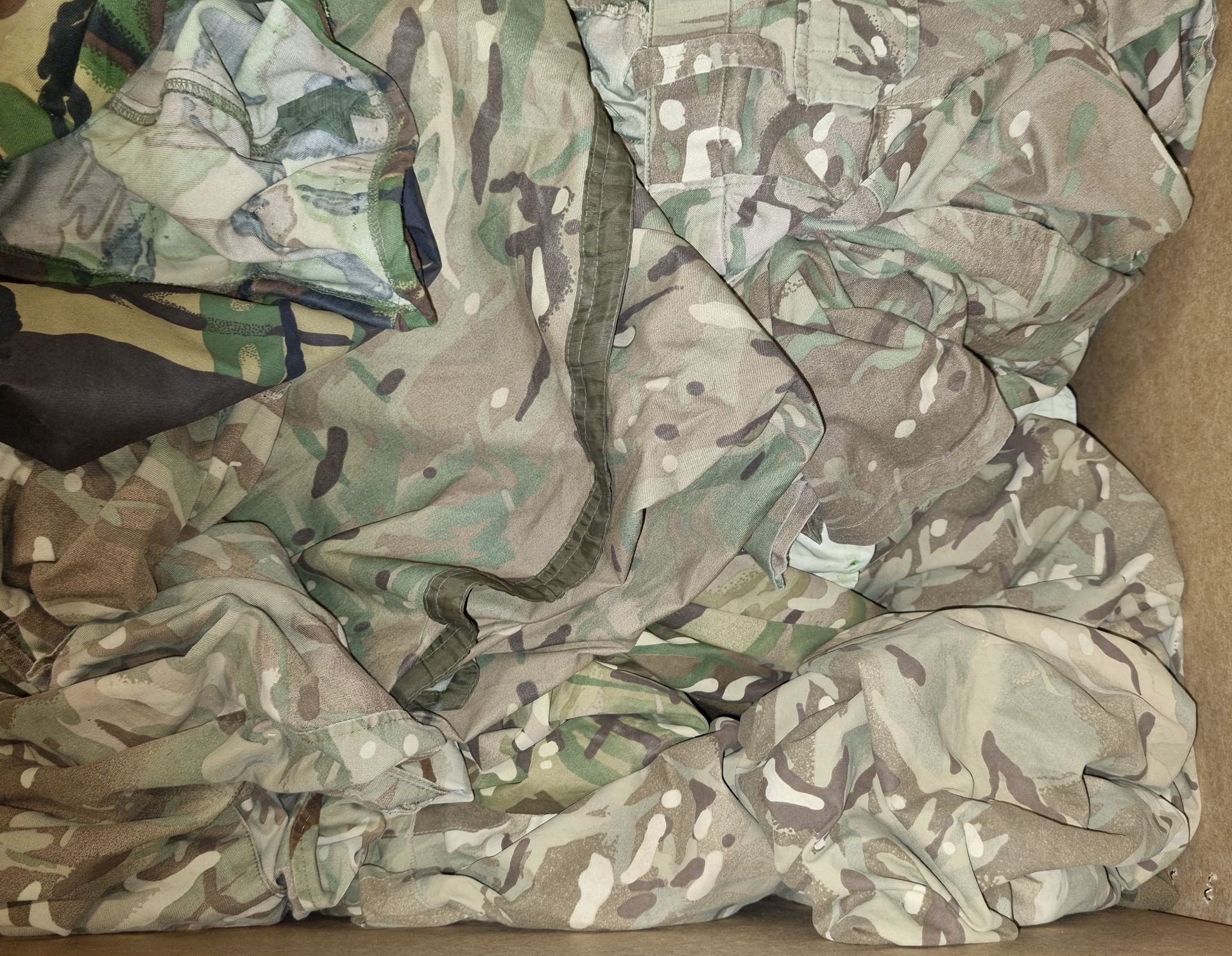 Various types of ex-military clothing - 130kg - Bild 5 aus 5
