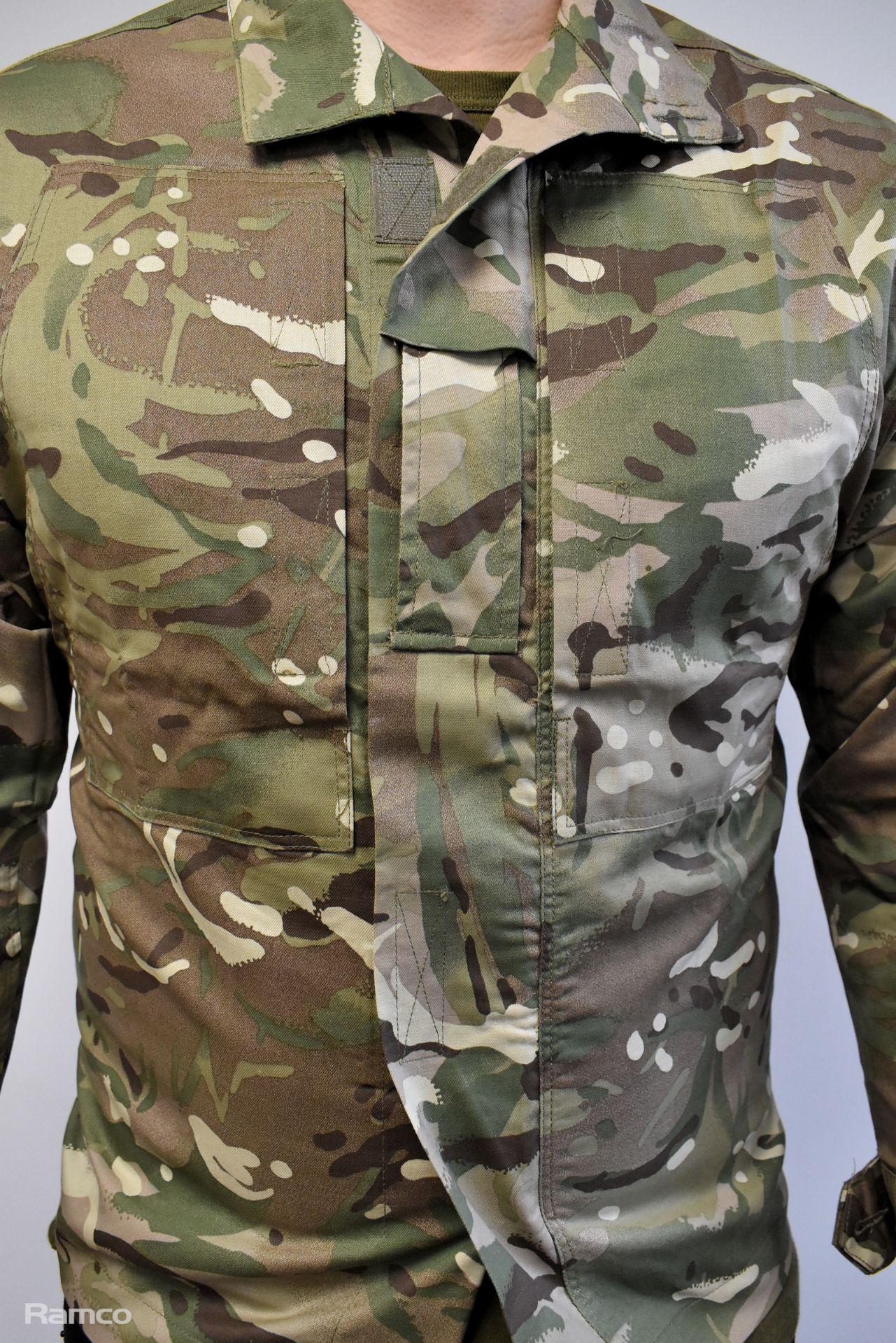 100x British Army MTP combat jackets - mixed types - mixed grades and sizes - Bild 5 aus 11