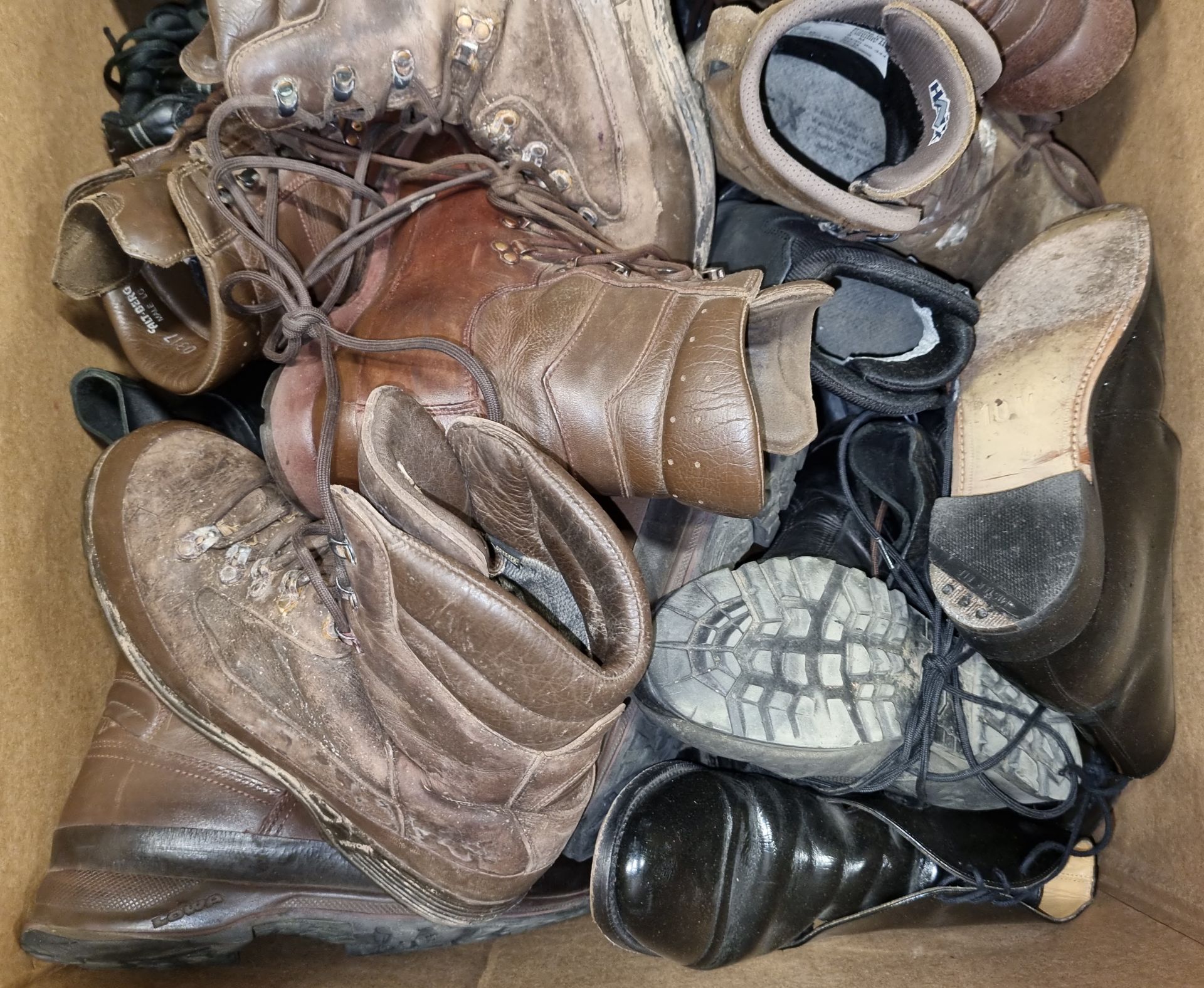 30x pairs of Various boots - Magnum Haix YDS - mixed grades and sizes - Image 4 of 4