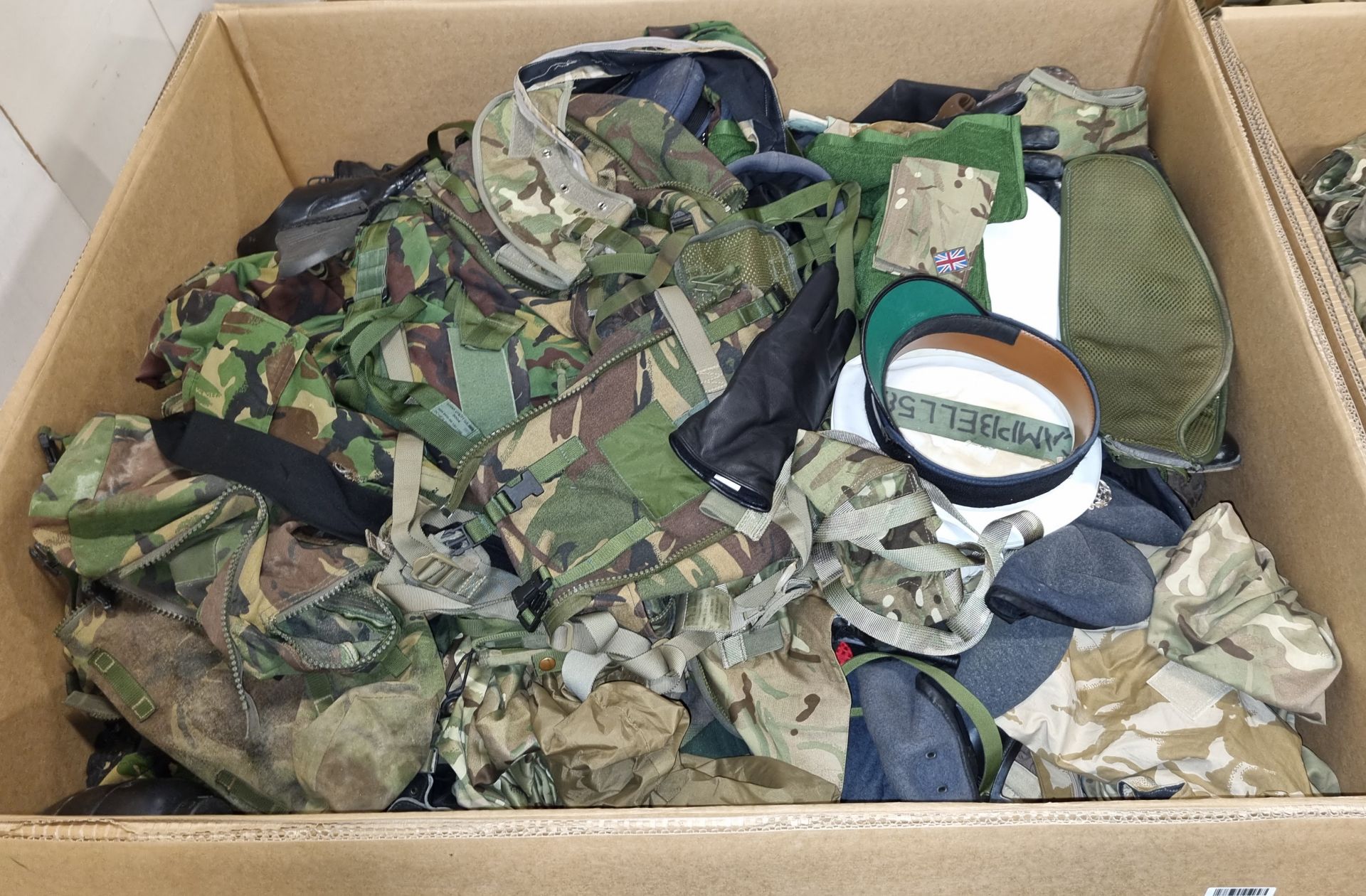 Various types of ex-military clothing - 158kg