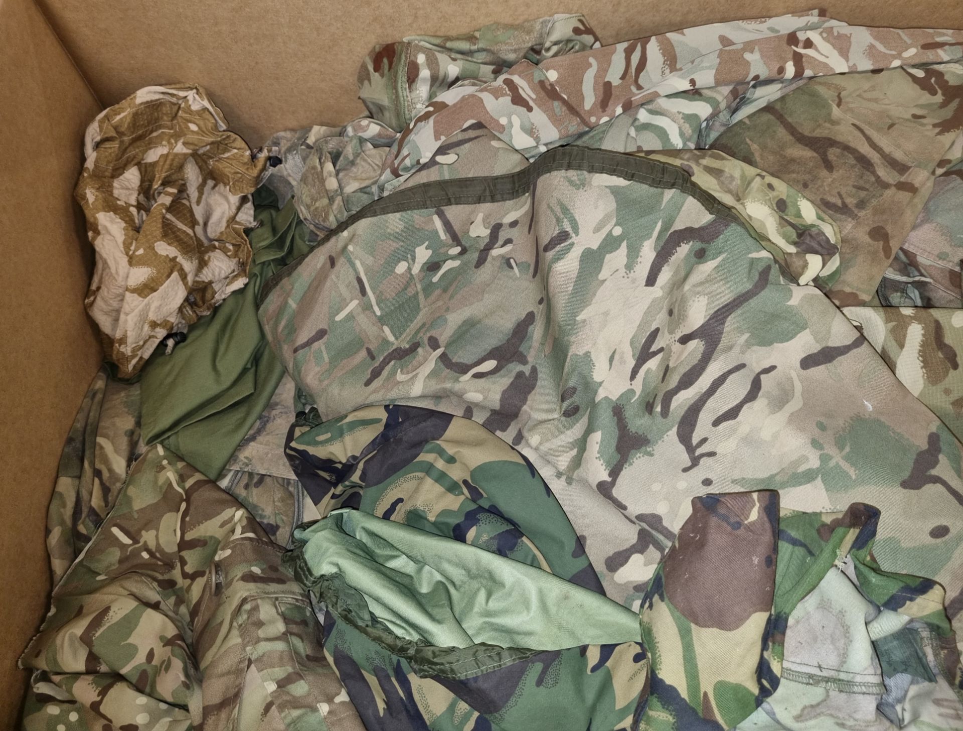 Various types of ex-military clothing - 130kg - Bild 3 aus 5