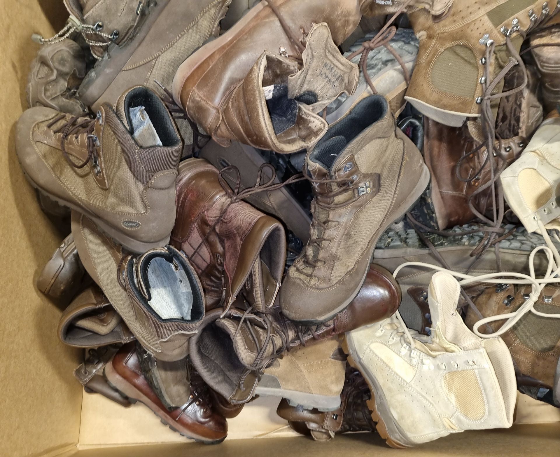 50x pairs of Various boots - Magnum Haix YDS - mixed grades and sizes - Image 5 of 5