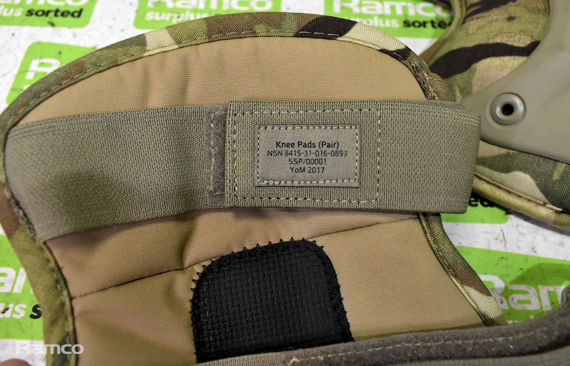 16x British Army MTP knee pads - mixed grades - Image 3 of 6