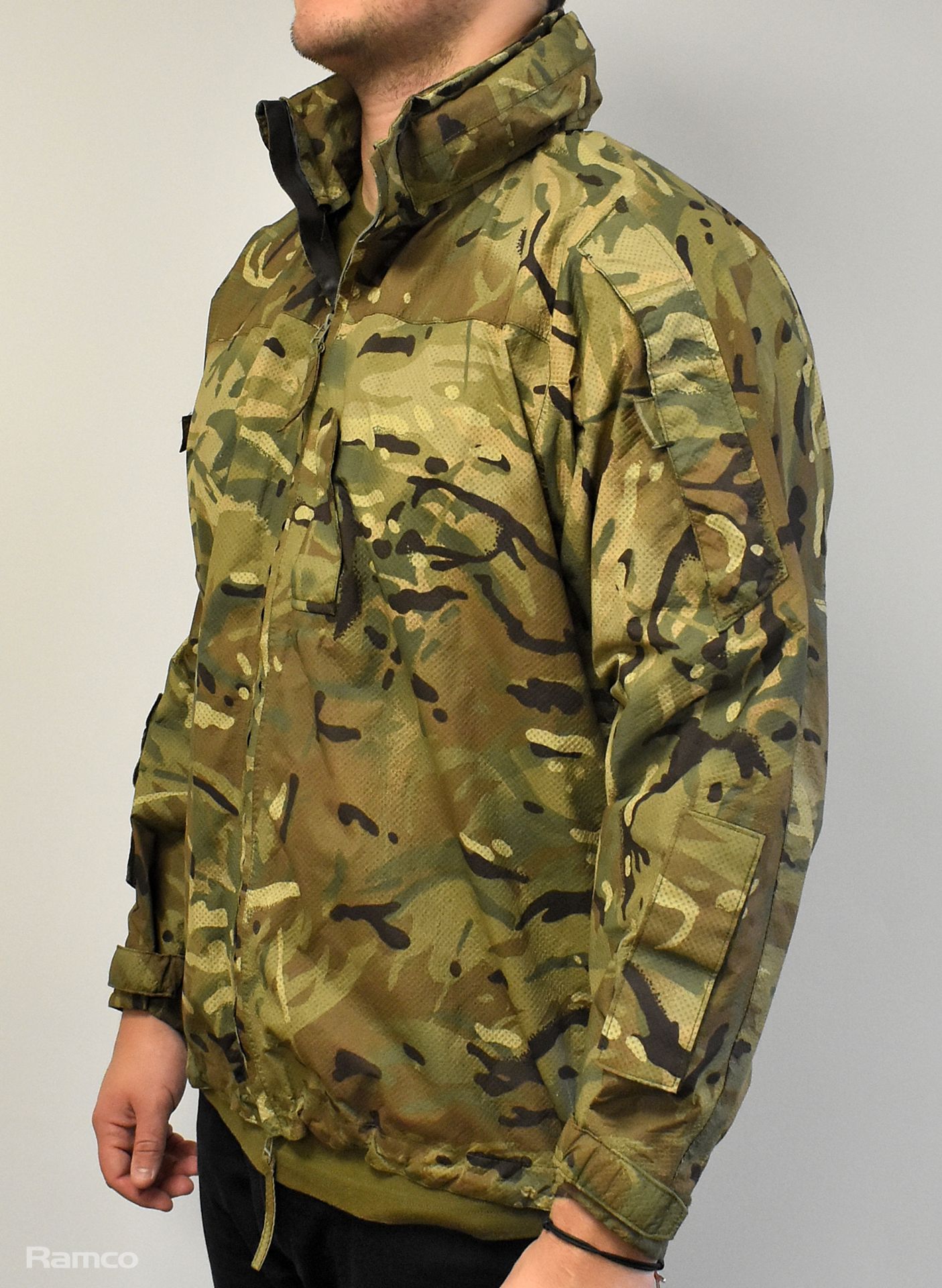 100x British Army MTP waterproof lightweight jackets - mixed grades and sizes - Bild 2 aus 11