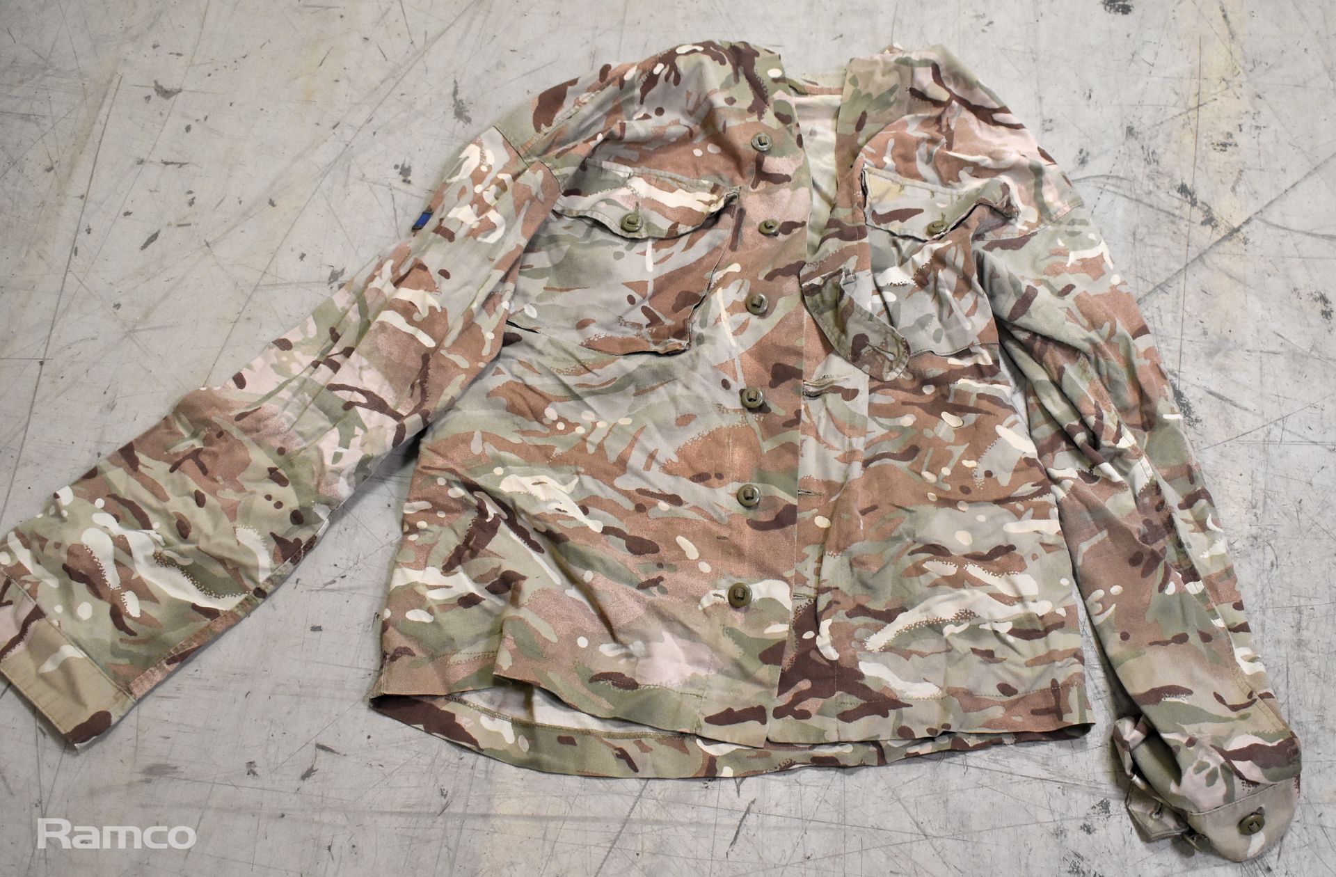 Various types of ex-military clothing - 145kg - Bild 5 aus 6