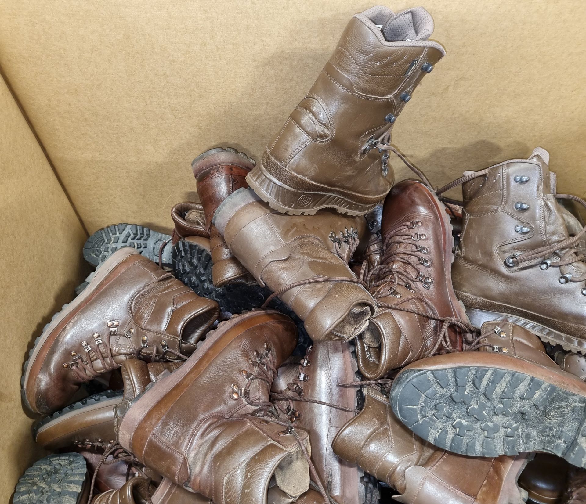 50x pairs of various boots - Magnum Haix YDS - mixed grades and sizes - Image 2 of 5