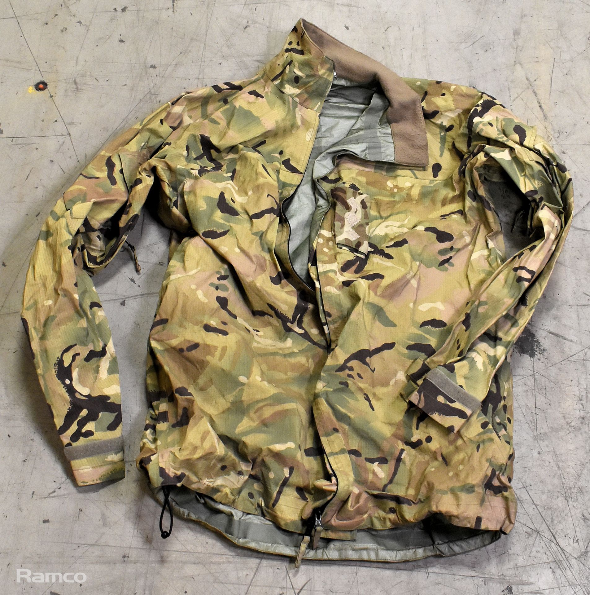 Various types of ex-military clothing - 145kg - Bild 2 aus 6