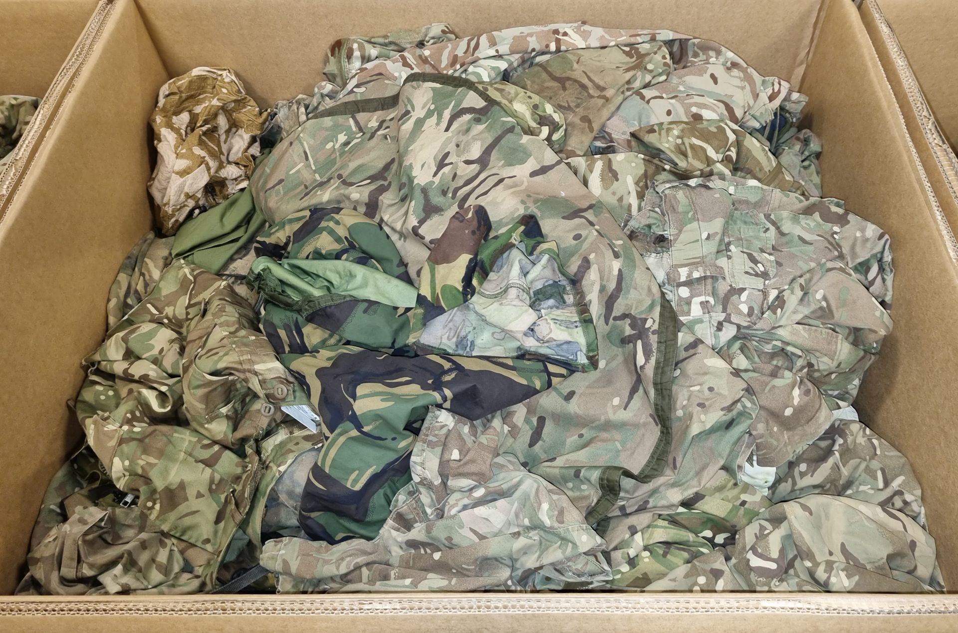 Various types of ex-military clothing - 130kg