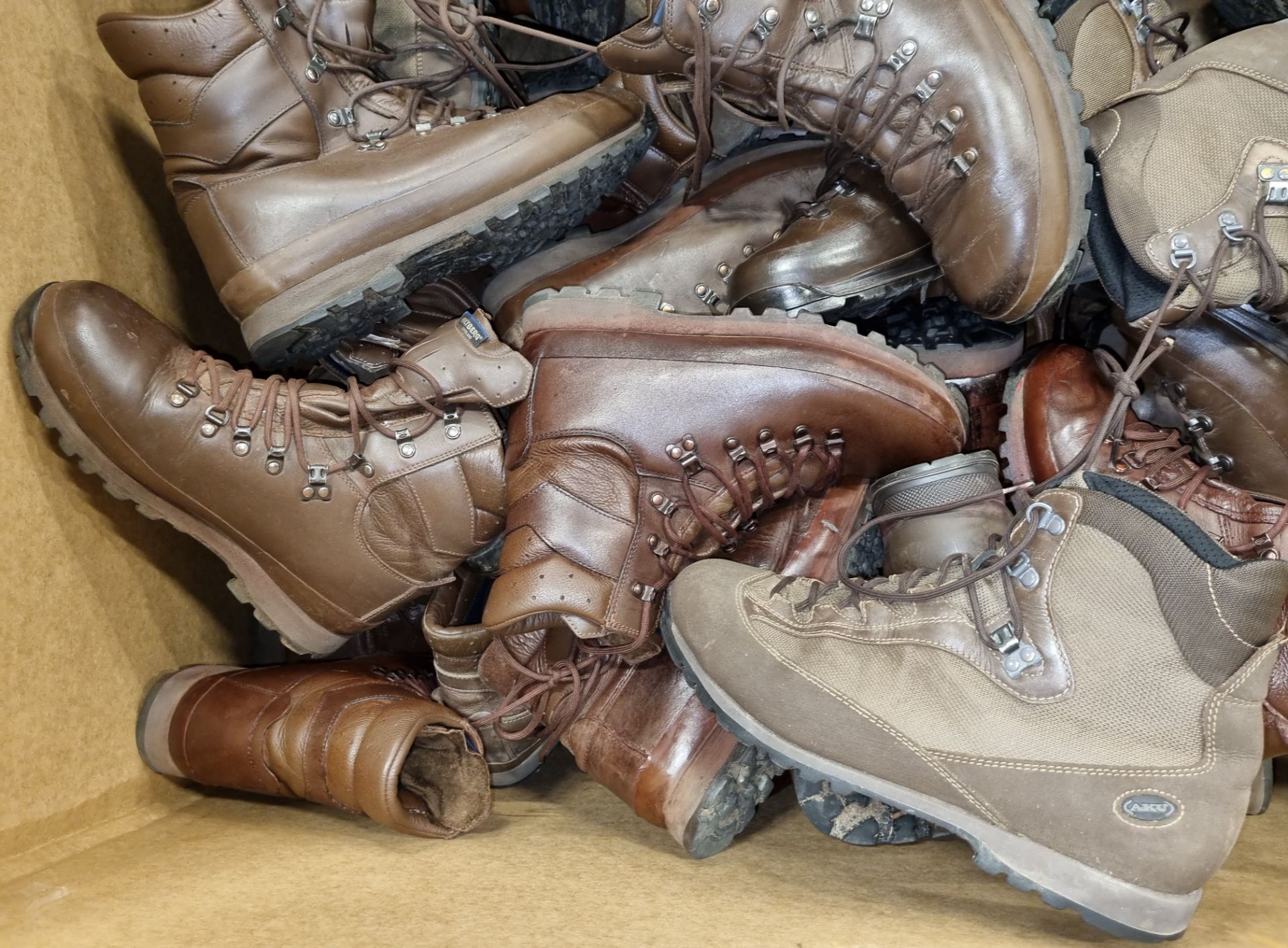 50x pairs of Various boots - Magnum Haix YDS - mixed grades and sizes - Bild 5 aus 5