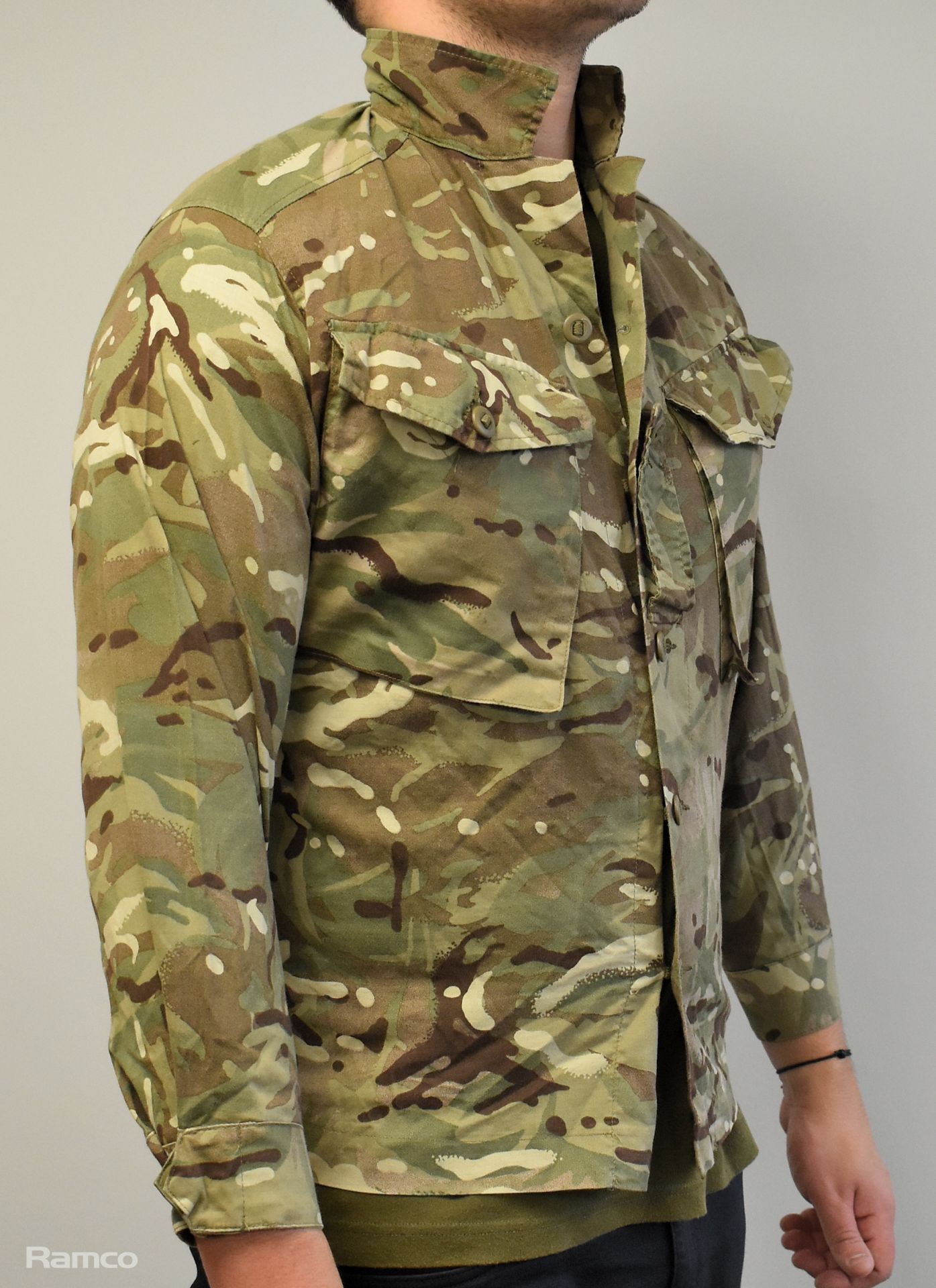 100x British Army MTP shirts barrack - mixed grades and sizes - Image 4 of 9