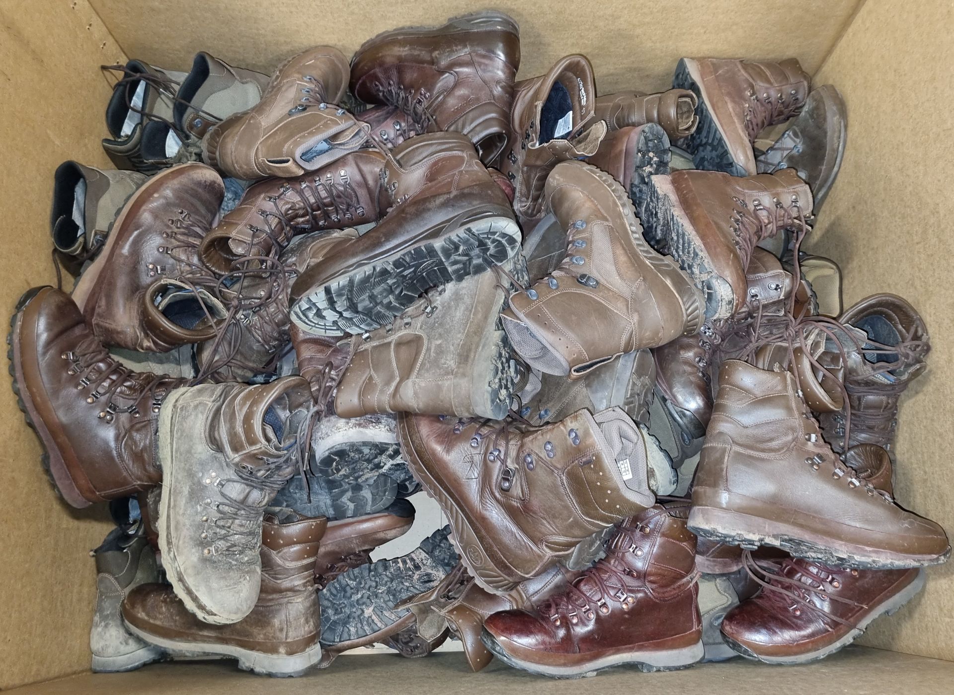 50x pairs of Various Boots including Magnum, Iturri & YDS - mixed grades and sizes