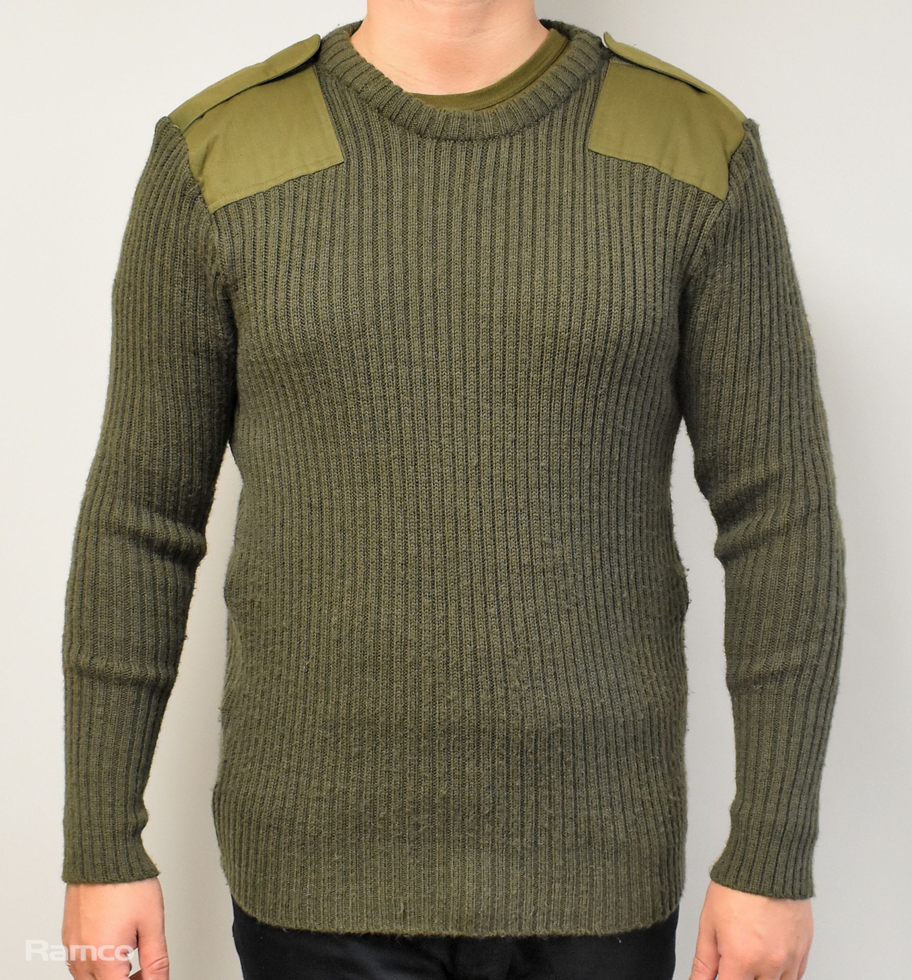 100x British Army wool jerseys - Olive - mixed grades and sizes