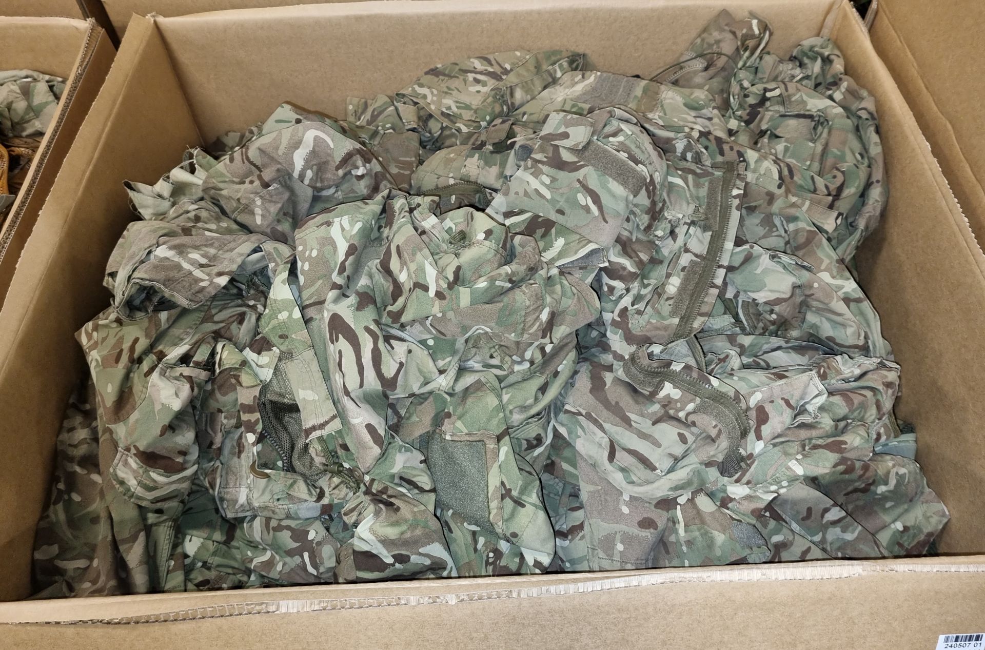 Various types of ex-military clothing - 169kg
