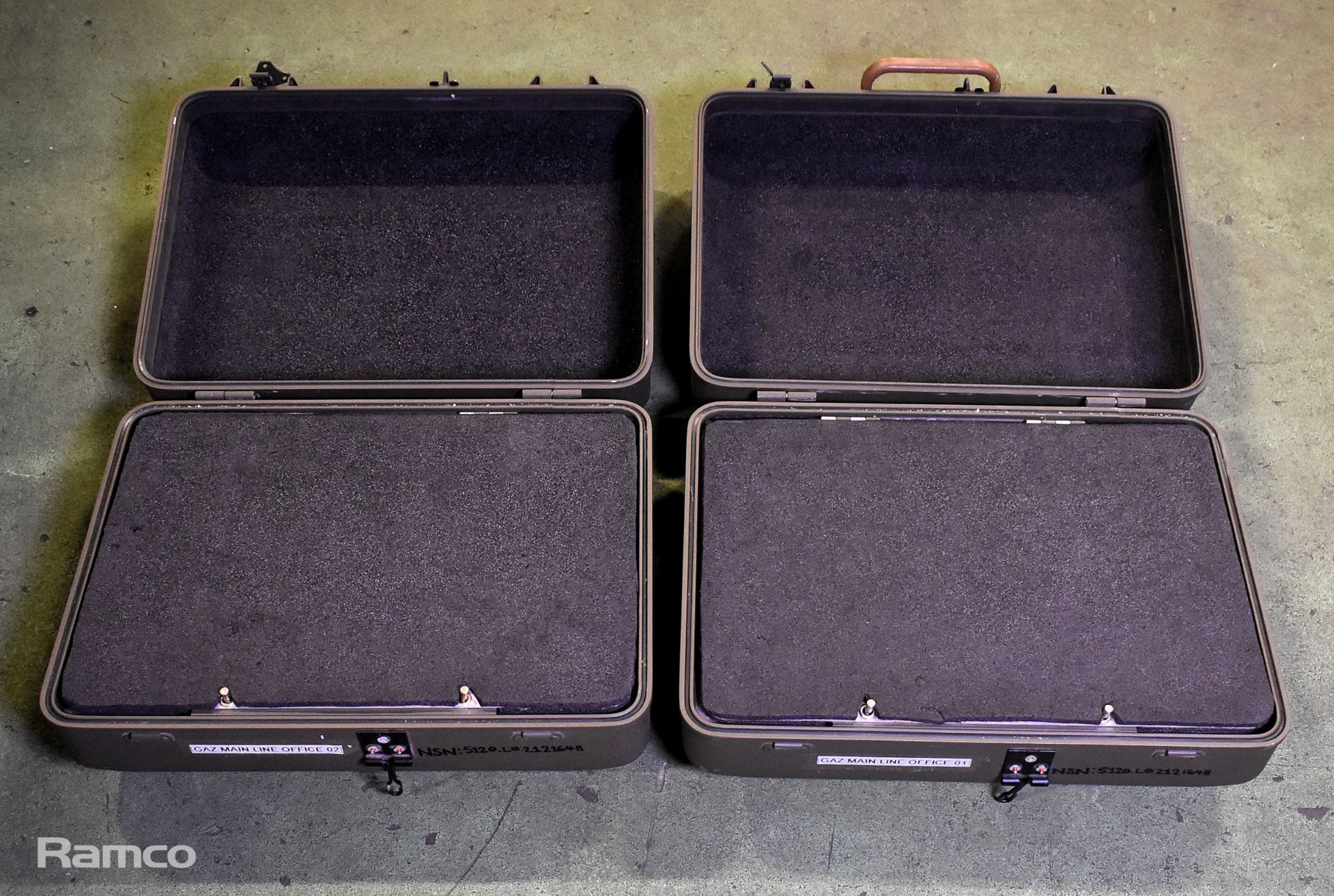 2x Transport and storage cases with divider panel - L 460 x W 370 x H 190mm - Image 2 of 6
