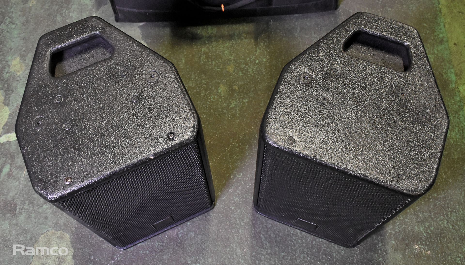 2x Logic LS8 loudspeakers - NL4 connection - recently painted with soft bag - Image 3 of 9