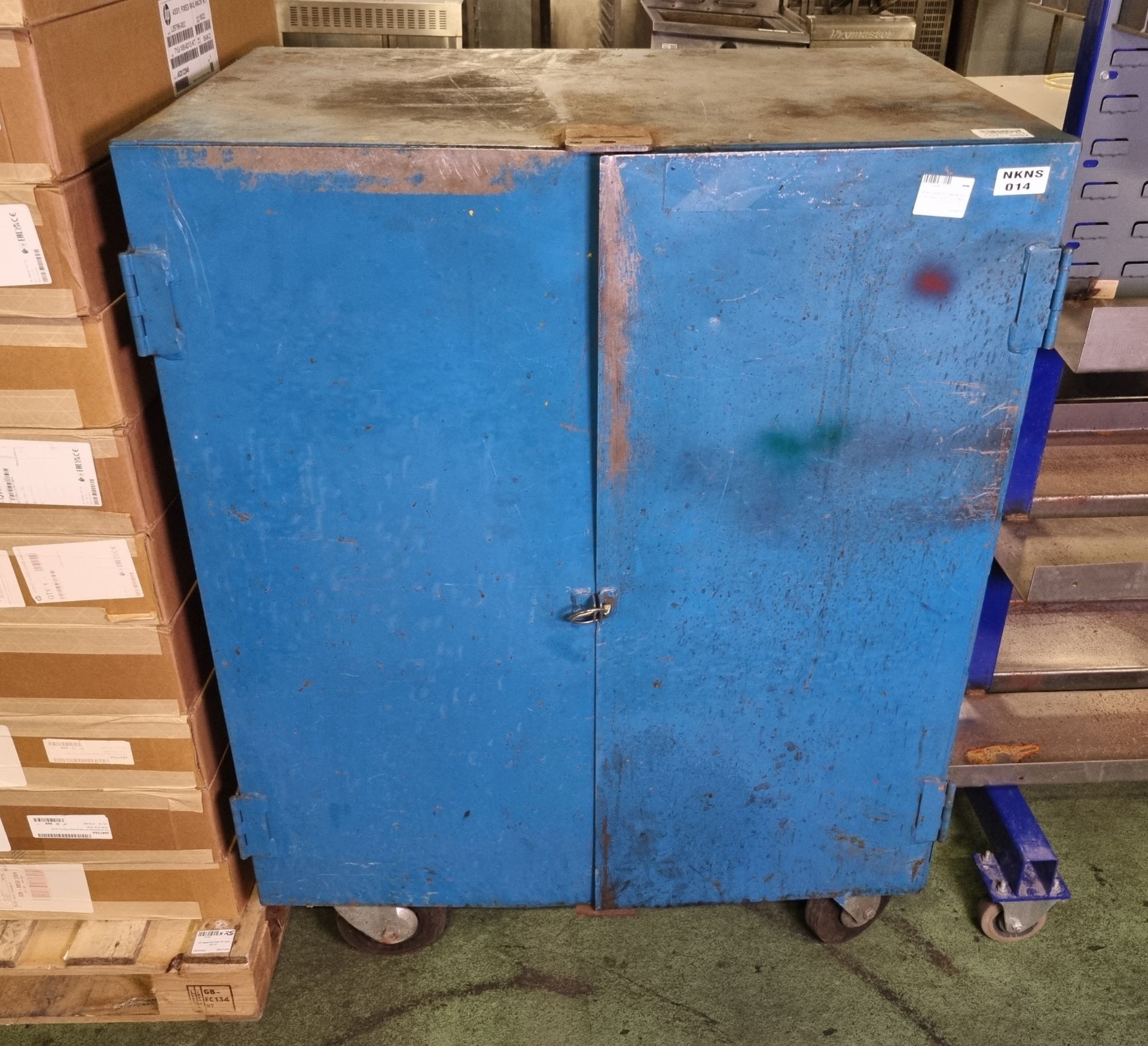 Blue mobile tool cabinet with linbin rack - W 910 x D 880 x H 1200mm