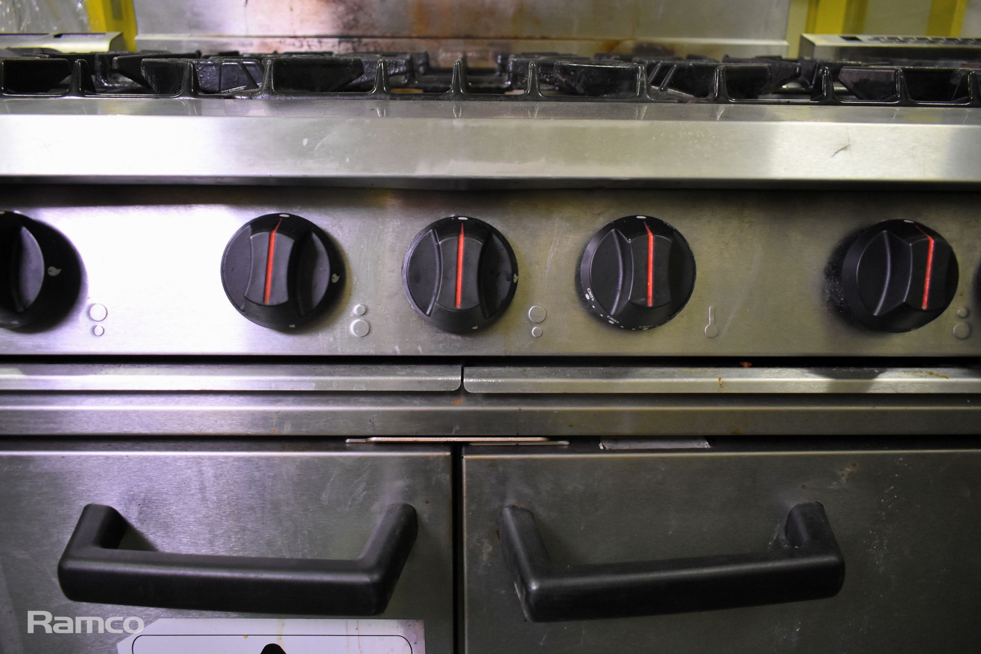 Falcon G2101 OT stainless steel gas six burner plus oven range with splashback panel - Image 7 of 7