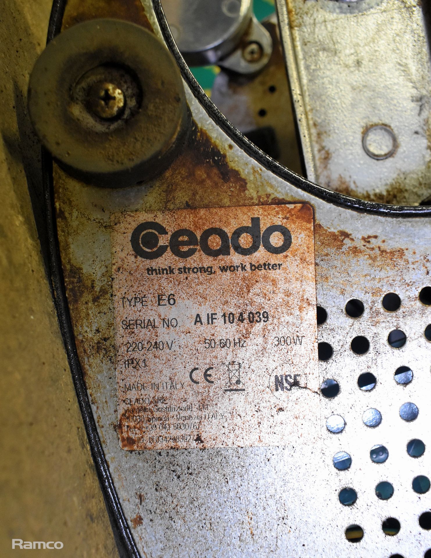 2x Ceado E6X espresso coffee grinders & Ceado E6 espresso coffee grinder - Image 5 of 7