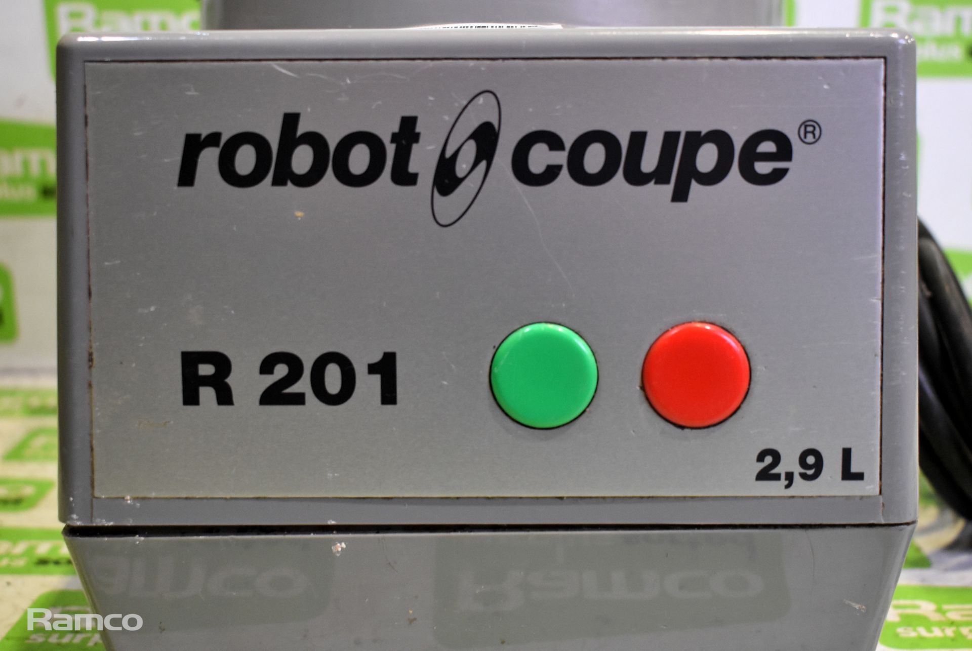 Robot-Coupe R201 electric food processor body - W200 x D 280 x H 250 mm - DAMAGED - Image 2 of 7