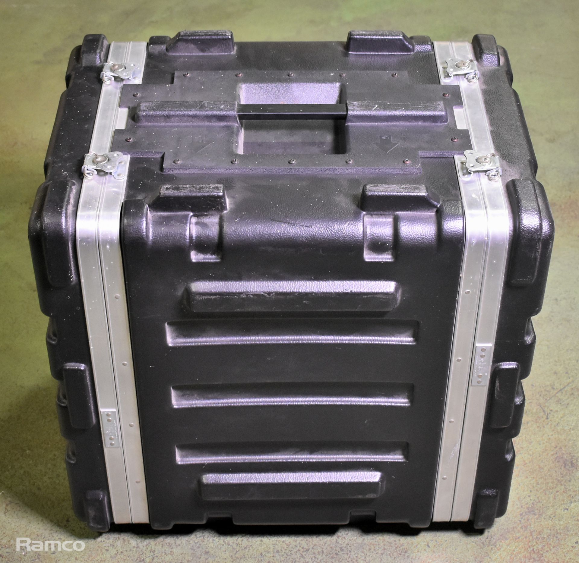 SBK 8U rack case with divider - L 510 x W 410 x H 570mm - Image 5 of 5