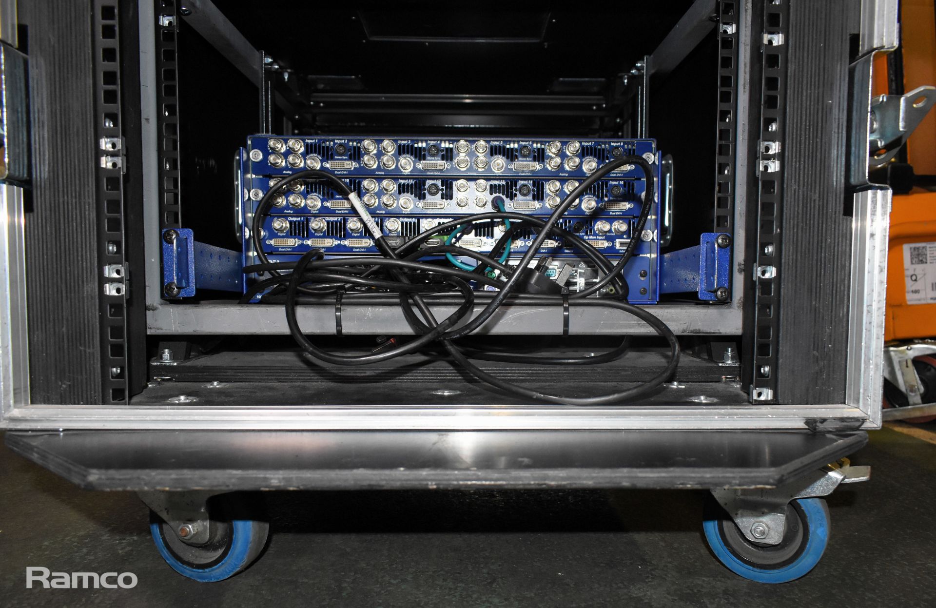 Christie Spyder X20 1608 video processor 16 inputs 8 outputs - racked in case on wheels - Image 4 of 7