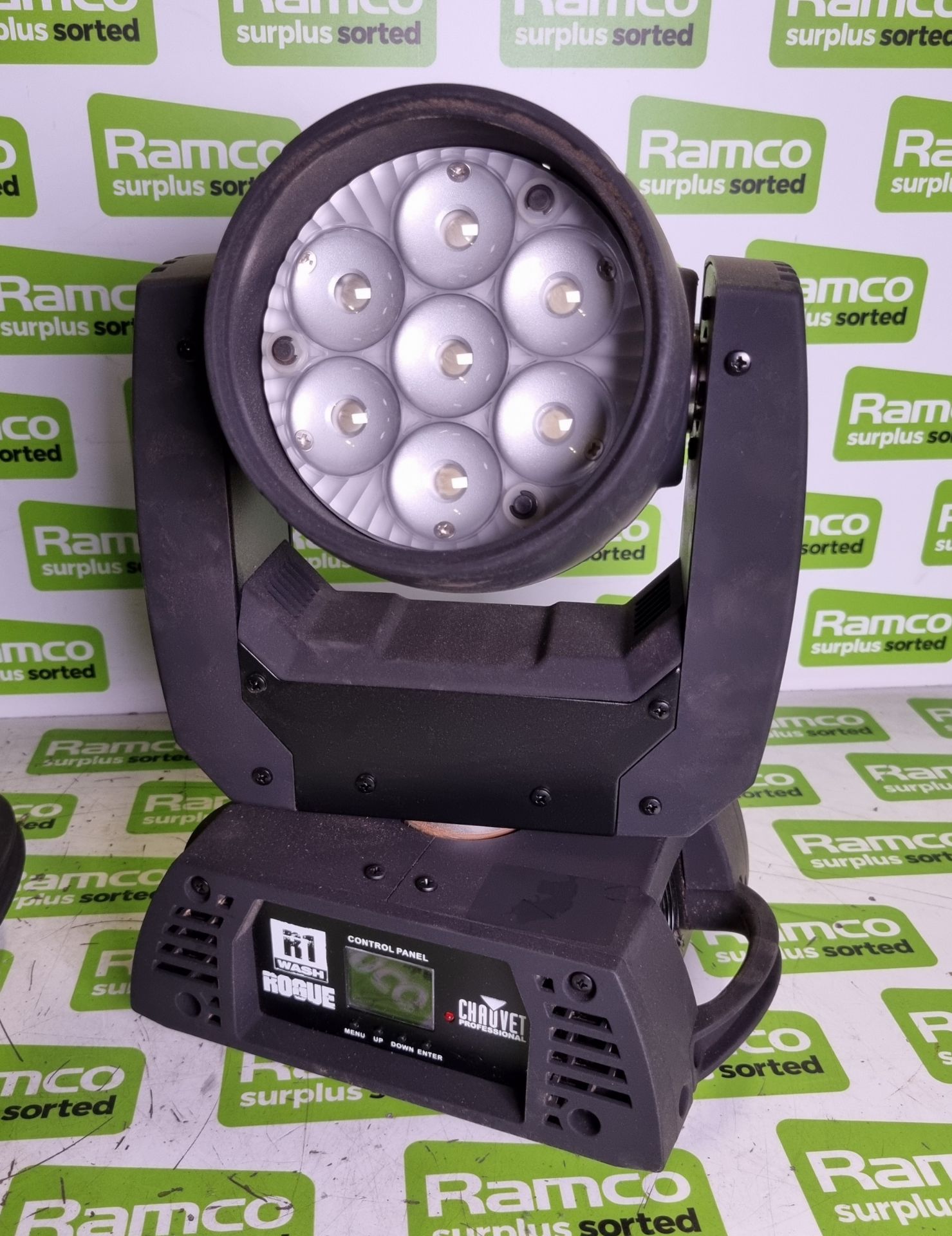 2x Chauvet Pro Rogue R1 wash 7 x 15W LED moving head light units - Image 3 of 8