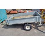 2 wheeled silver trailer - L 2700 x W 1300 x H 800mm