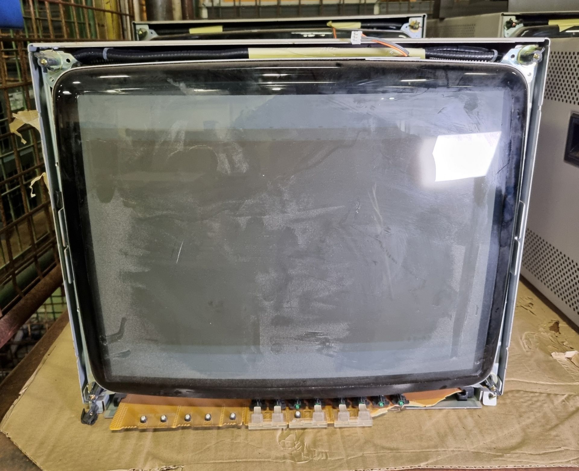 JVC TM-H1950CG high resolution colour video monitors - SPARES OR REPAIRS - see desc. - Image 3 of 6
