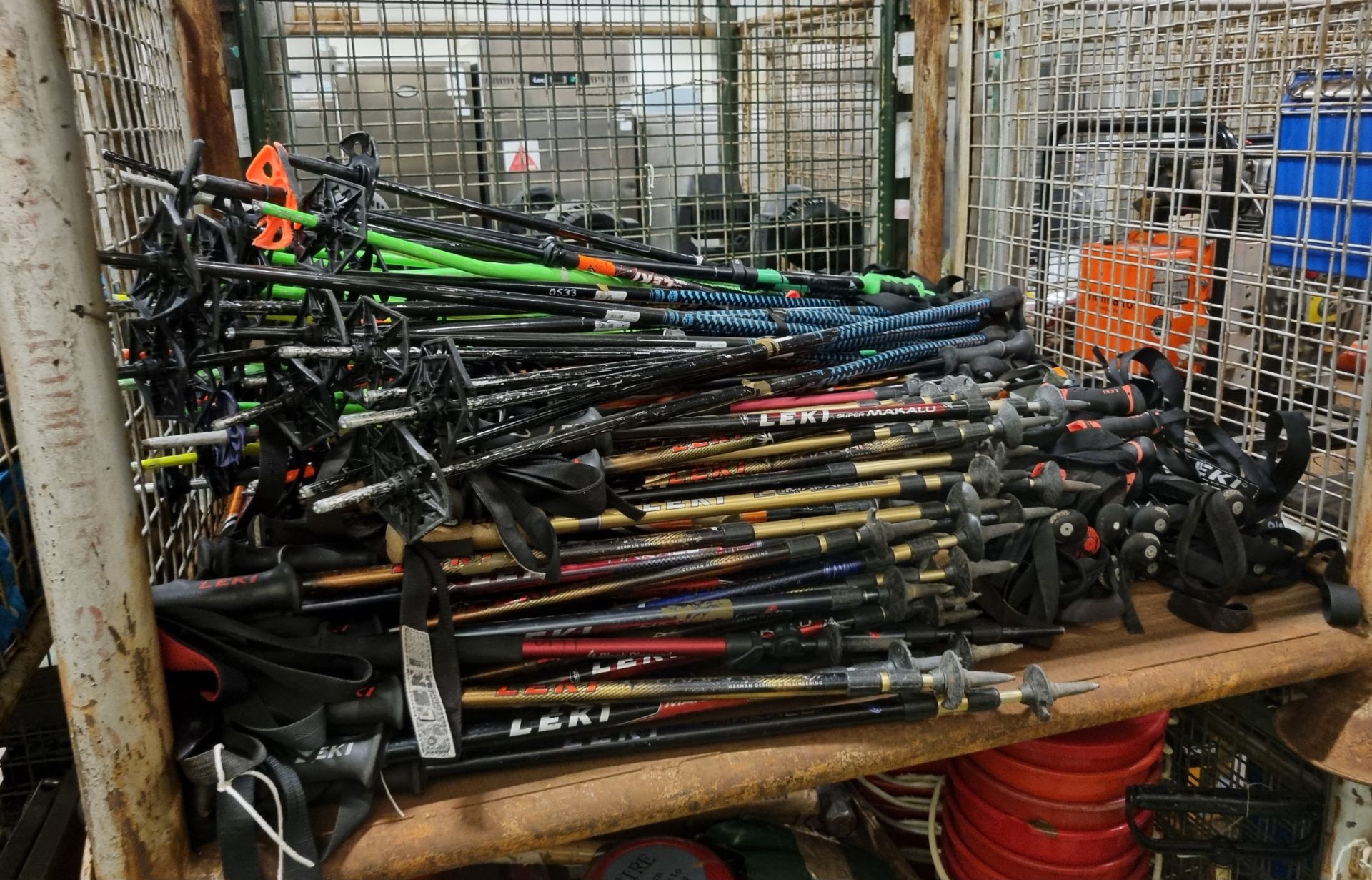 Trekking/walking poles - approximately 80x & Ski poles - approximately 65x - Image 3 of 4