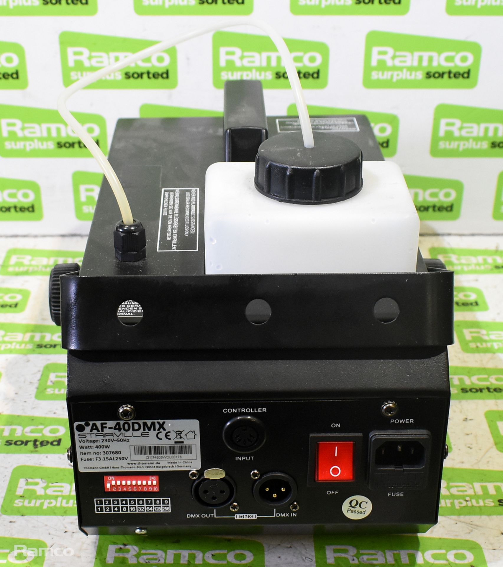 Stairville AF-40 DMX mini fog machine with remote - Image 3 of 5