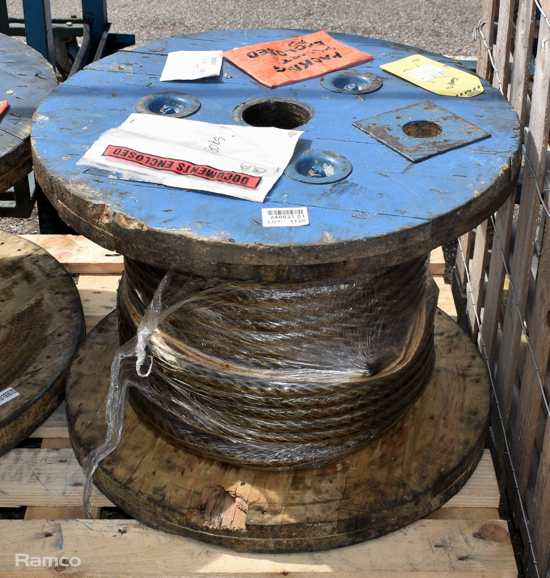 24mm 6 strand galvanised steel wire rope reel - approx weight: 150kg