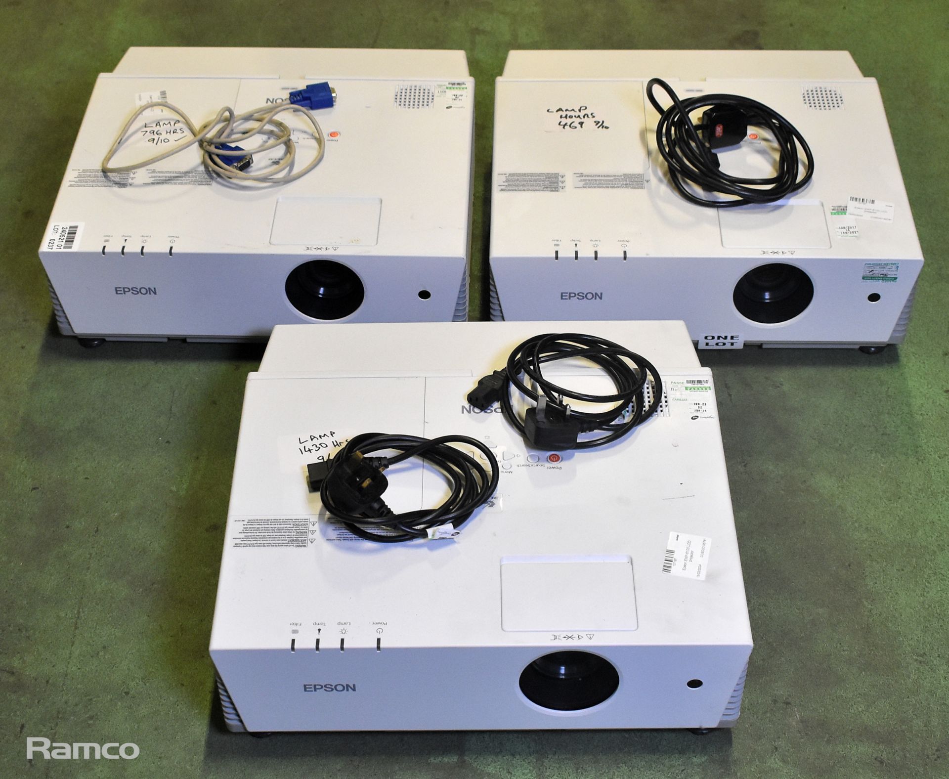 3x Epson EMP-6100 LCD projectors