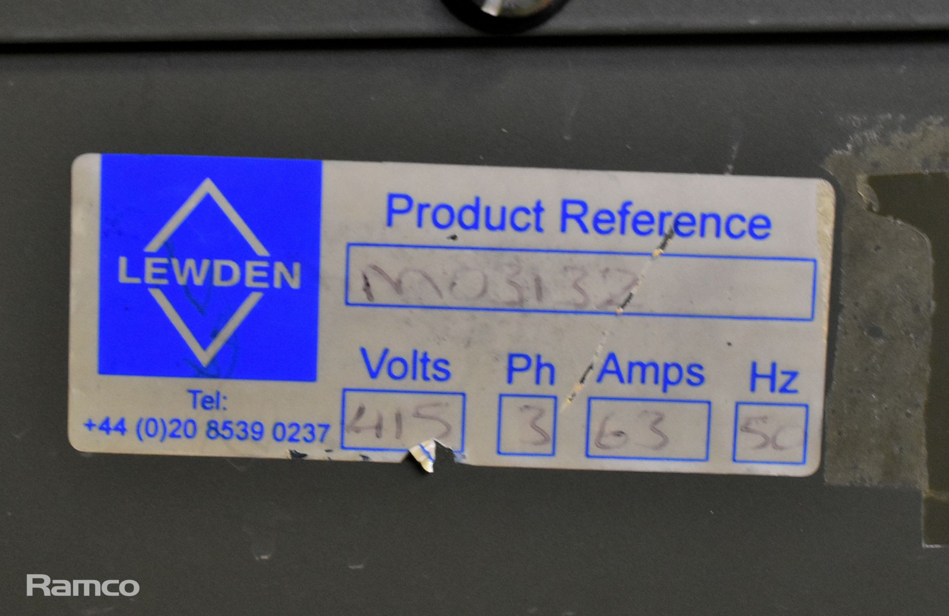 Lewden Electrical Industries NARO change over box - input: 2x 380-415V 3P+N+E - output: 2x 380-415V - Image 4 of 6