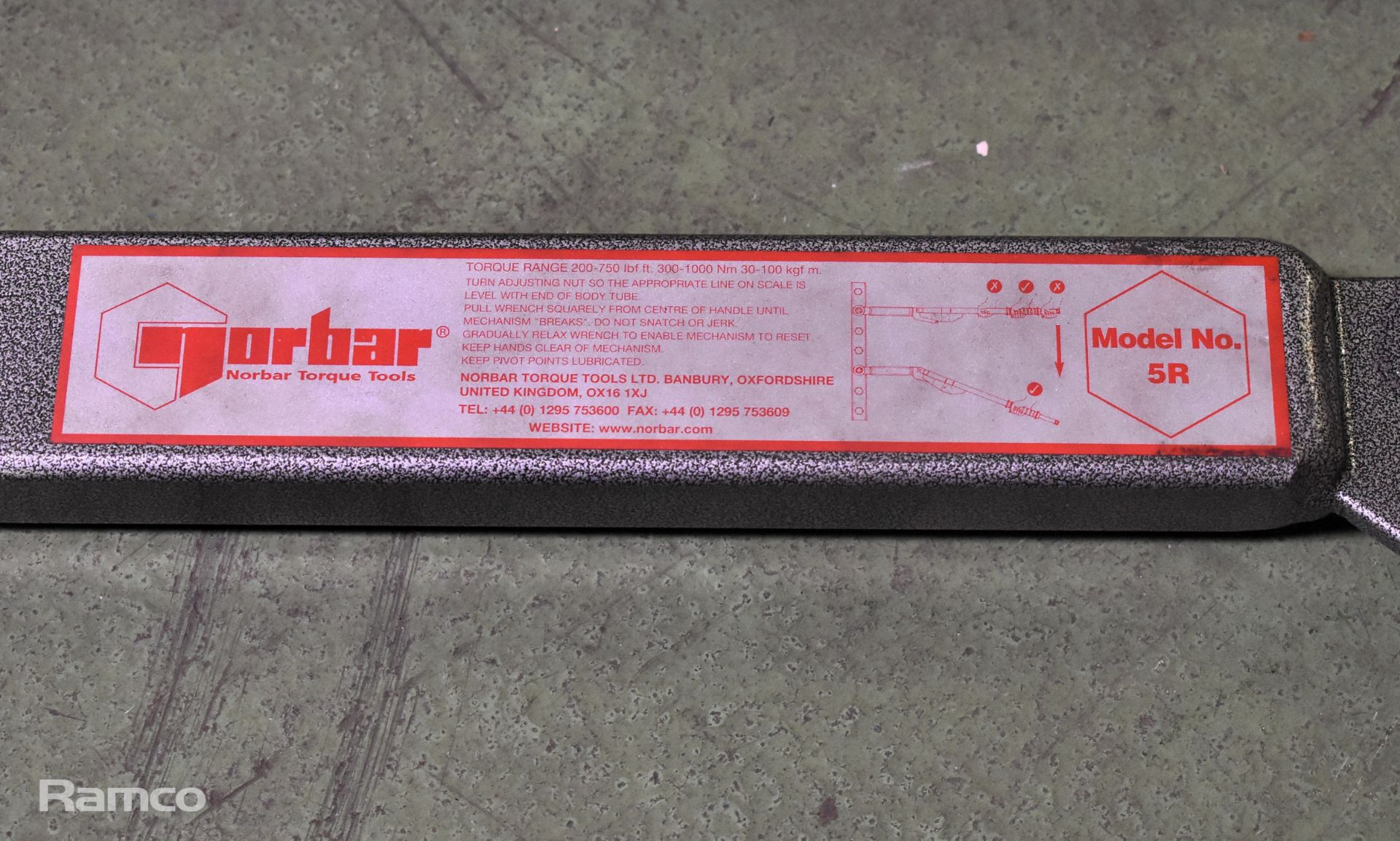 Norbar 5R 3/4 inch drive torque wrench in plastic storage case - 300-1000nm (200-750lbf.ft) - Image 3 of 6