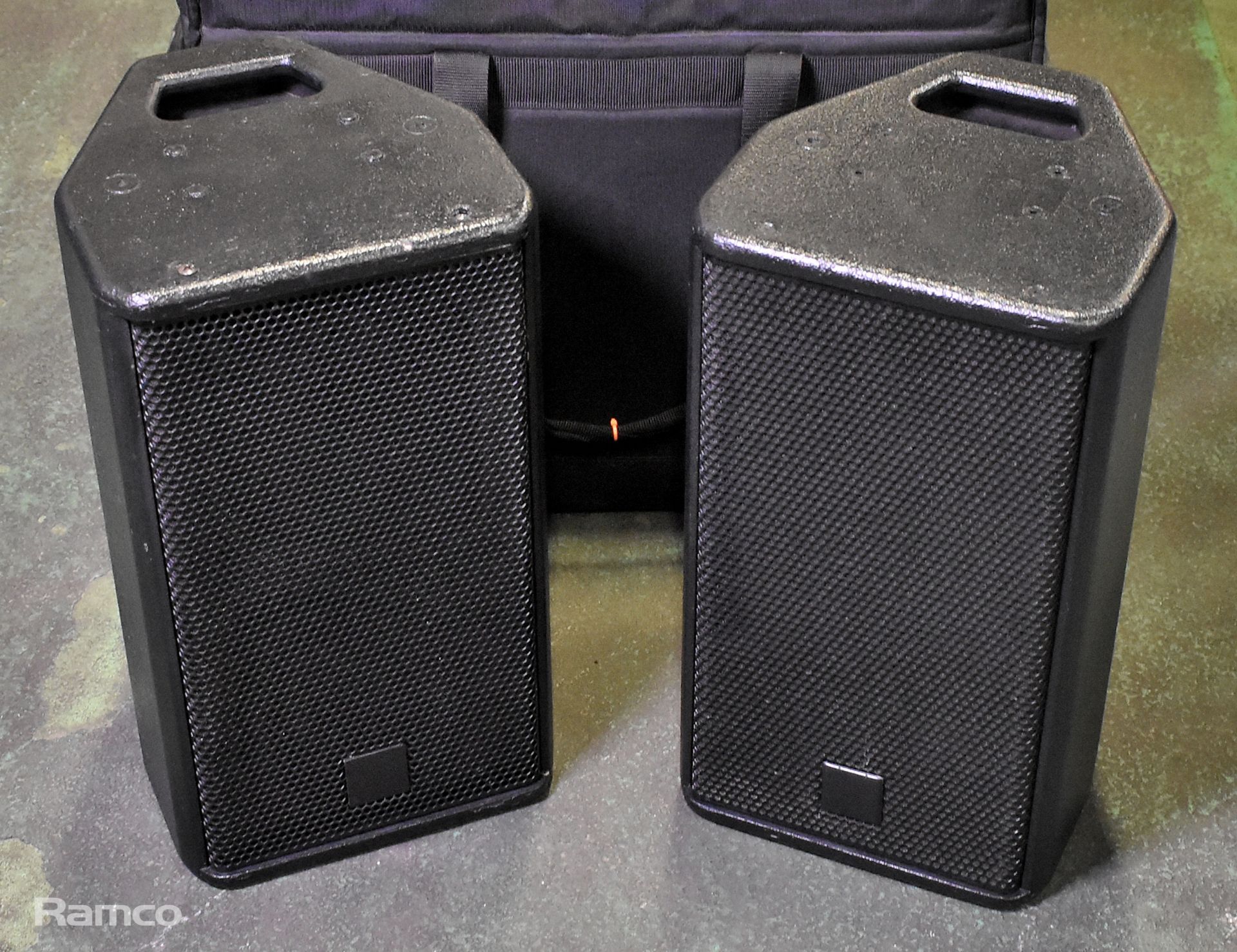 2x Logic LS8 loudspeakers - NL4 connection - recently painted with soft bag