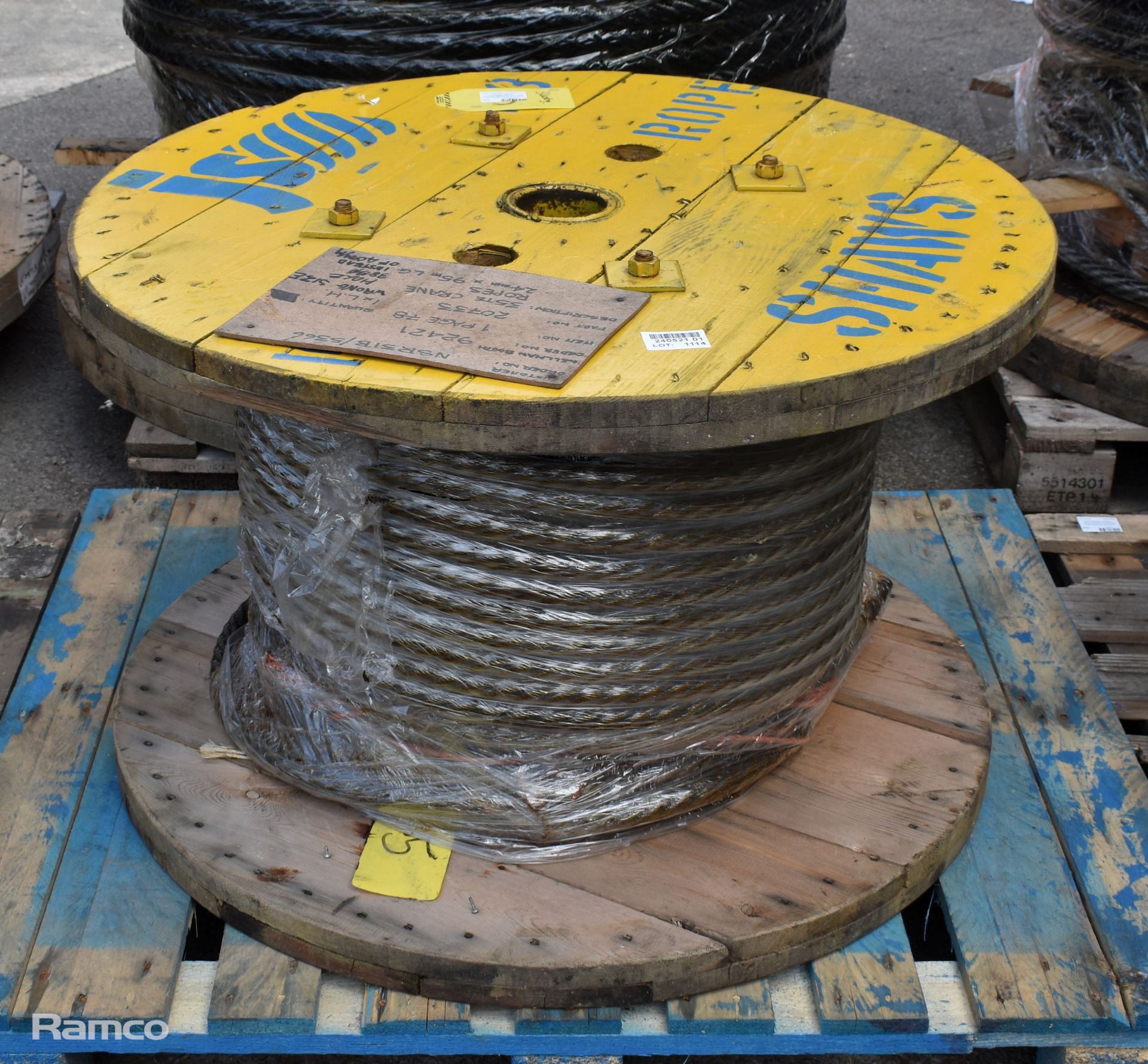 24mm 6 strand galvanised steel wire rope reel - approx weight: 300kg