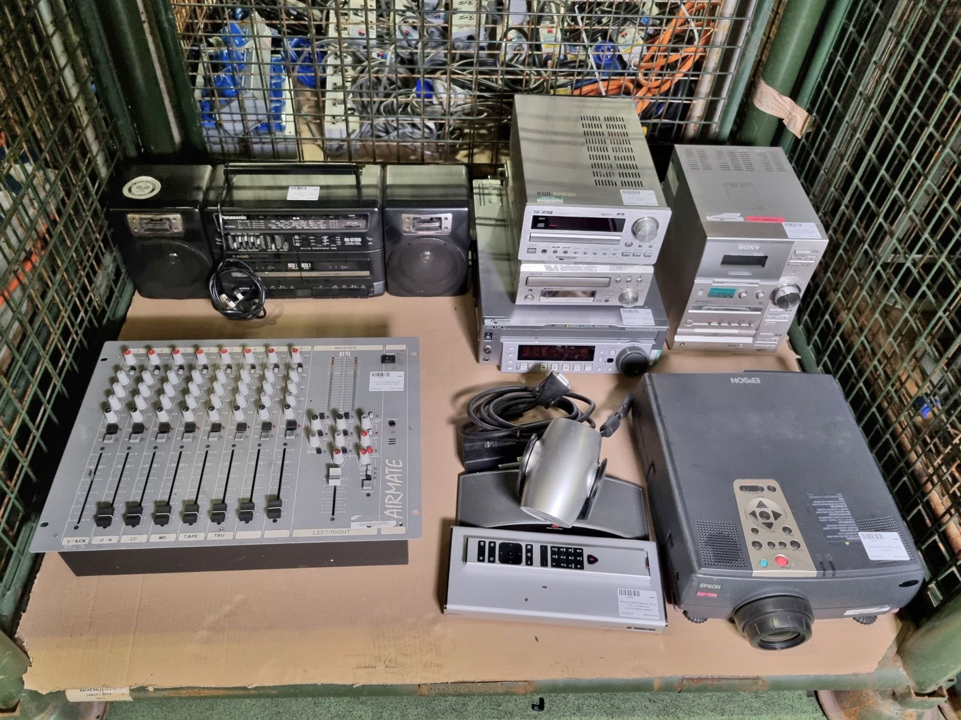 Audio and projector equipment - full details in the description - Image 2 of 7