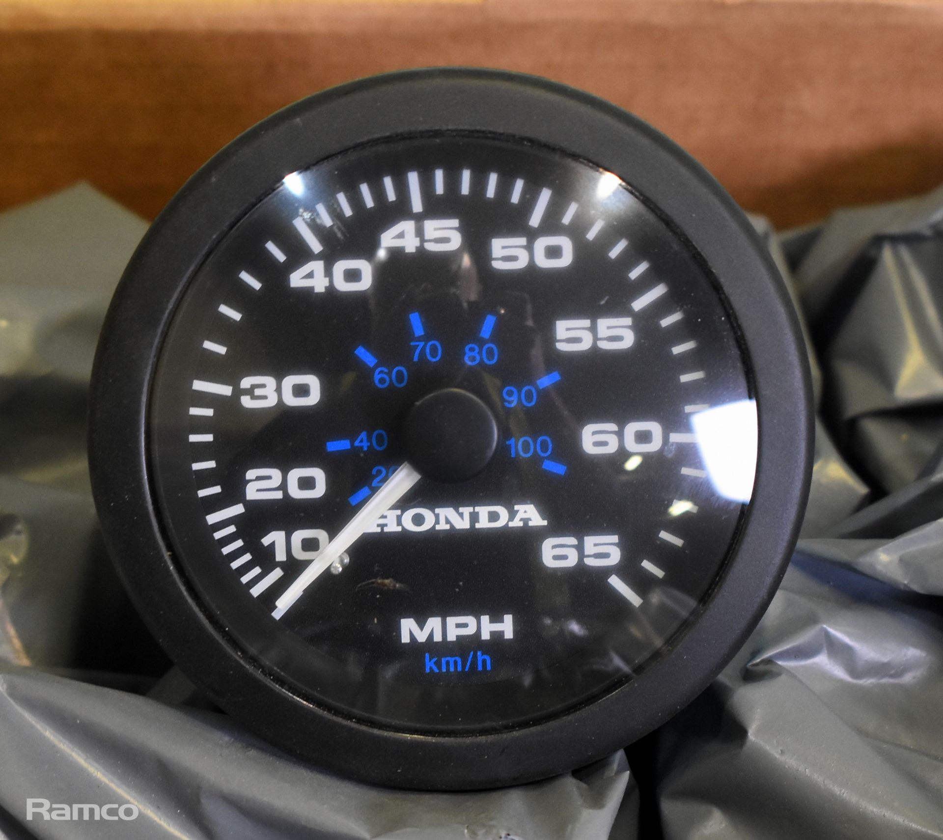 20x Honda branded marine speedos - Image 2 of 4
